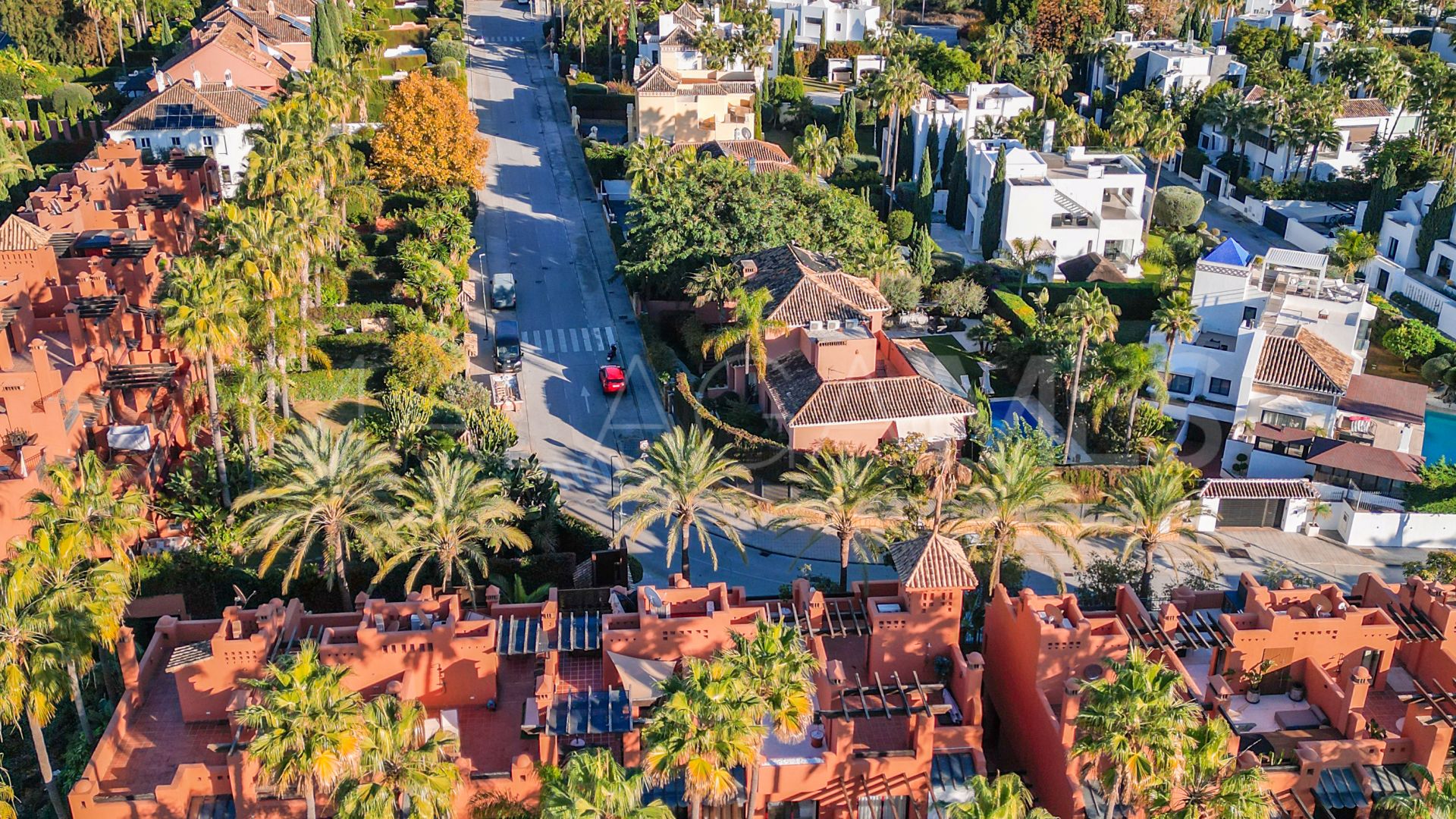 Radhus for sale in Altos de Puente Romano