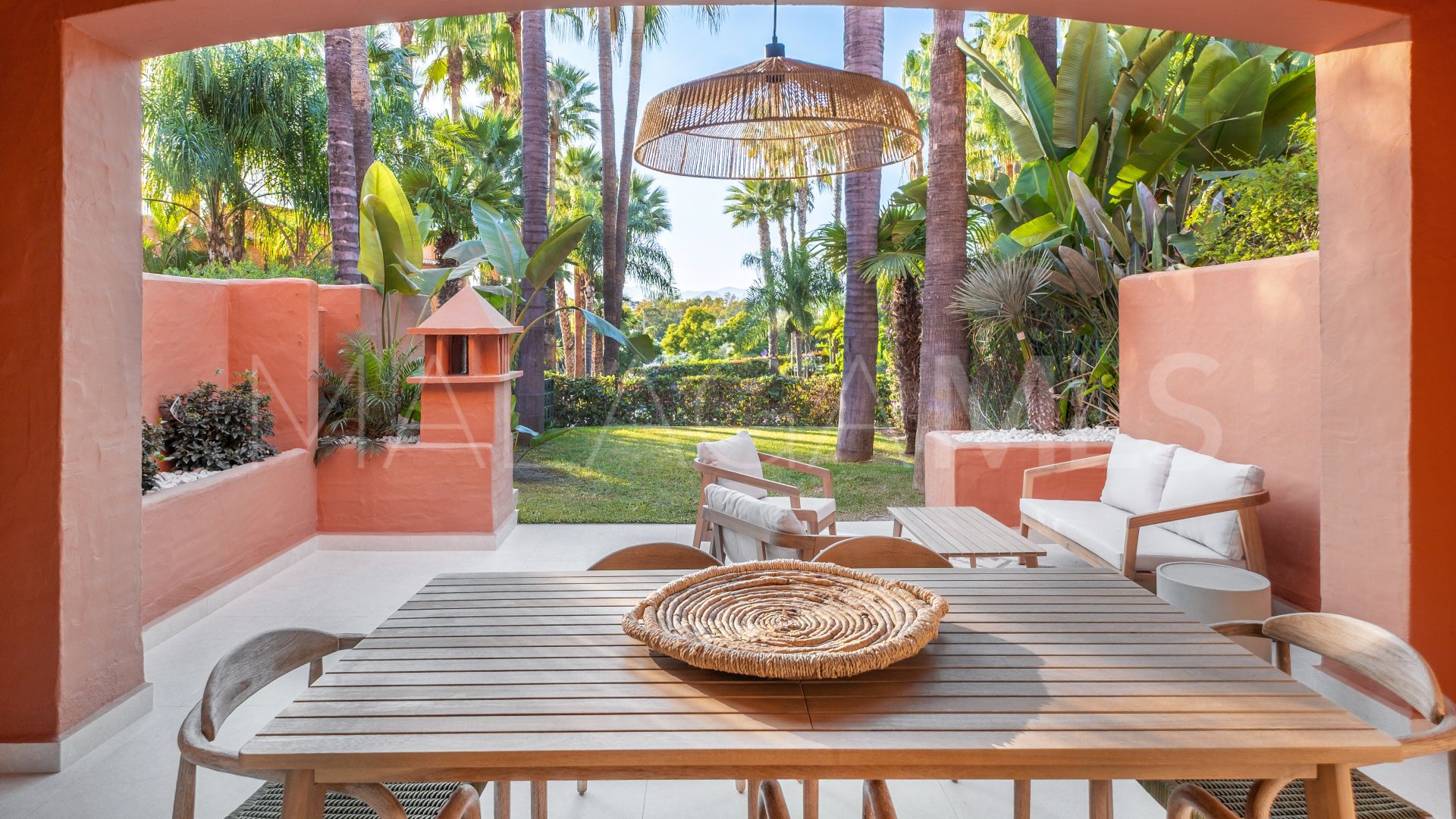 Radhus for sale in Altos de Puente Romano