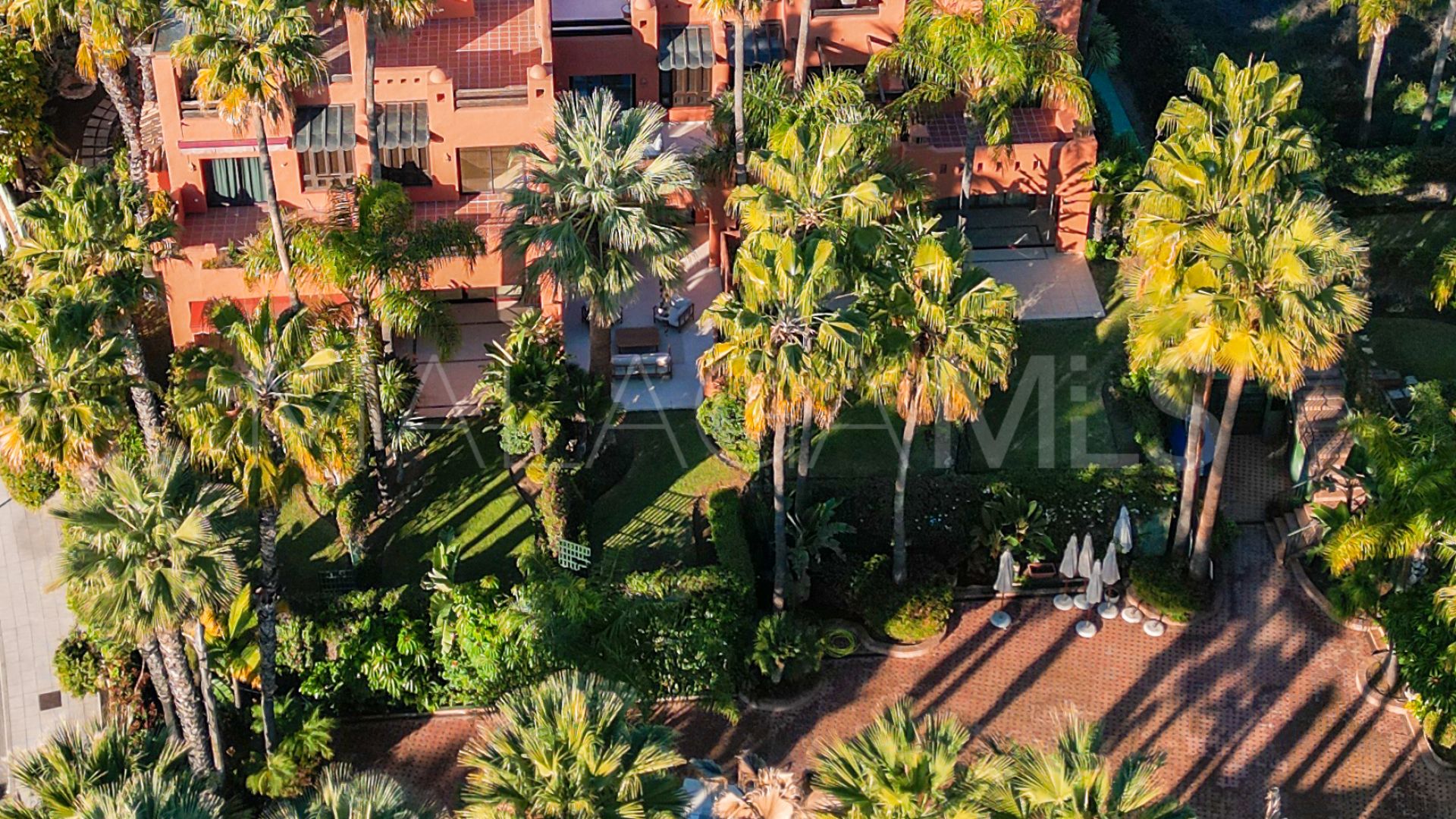 Radhus for sale in Altos de Puente Romano