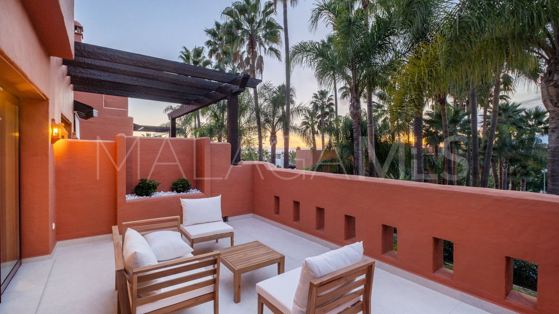 Radhus for sale in Altos de Puente Romano