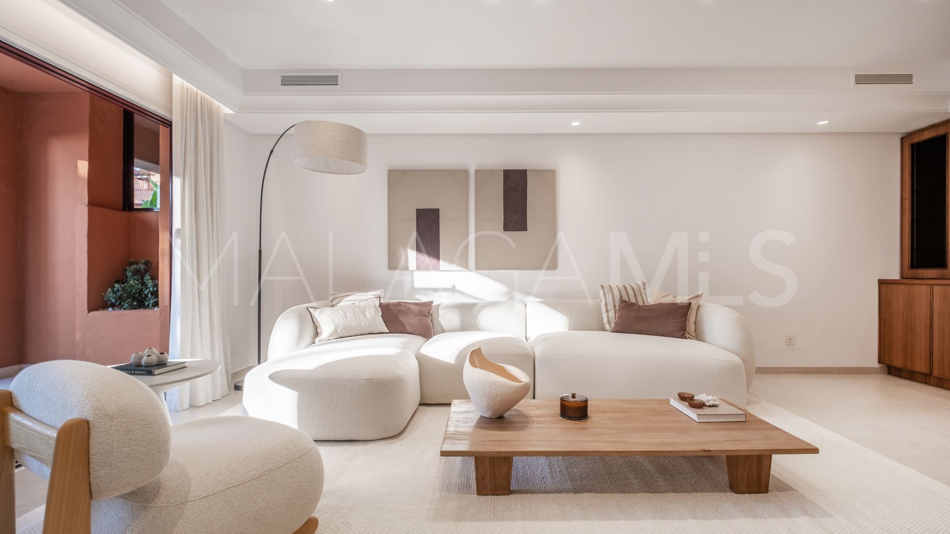 For sale town house in Altos de Puente Romano