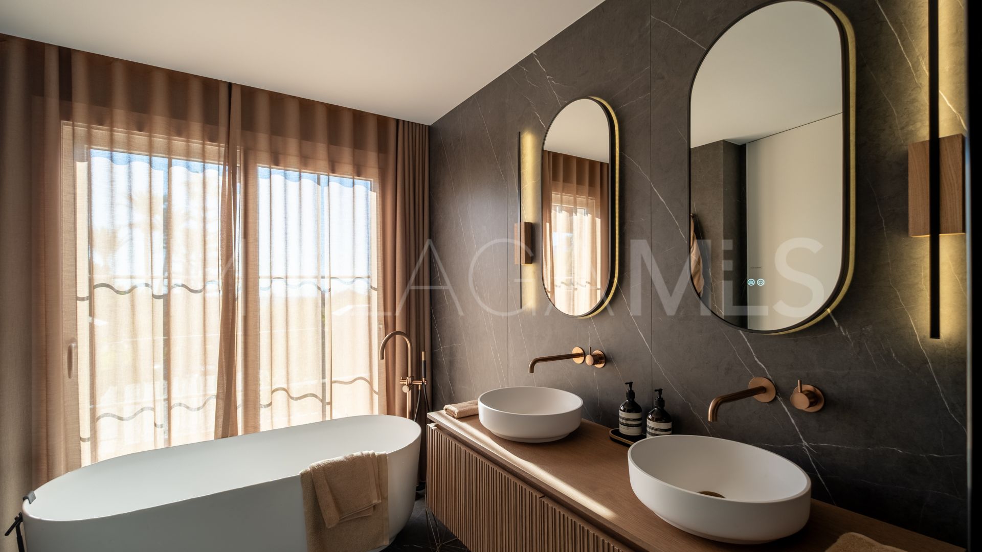 Radhus for sale in Monte Halcones