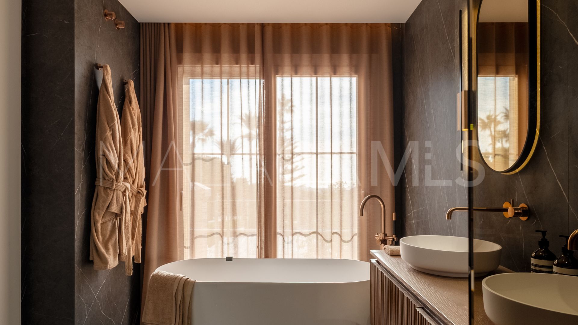 Radhus for sale in Monte Halcones