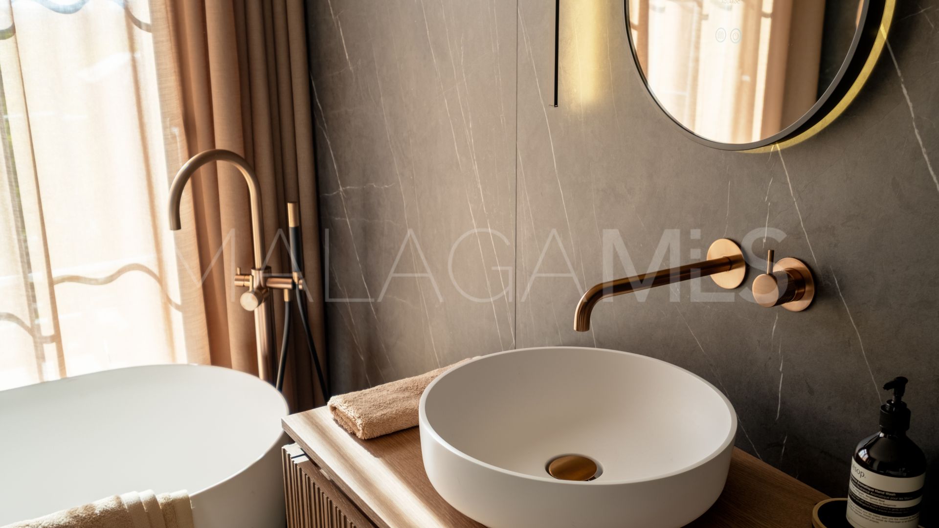 Radhus for sale in Monte Halcones