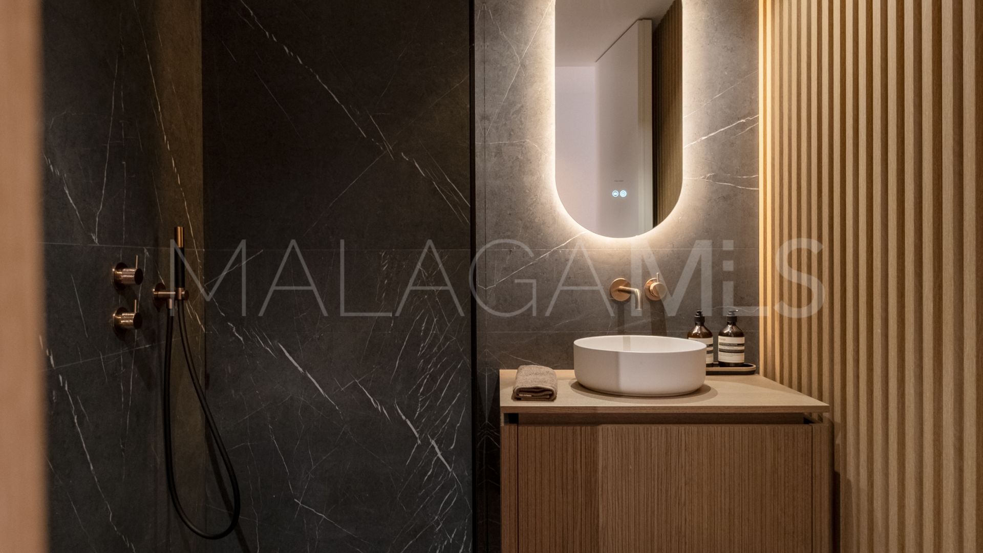 Radhus for sale in Monte Halcones