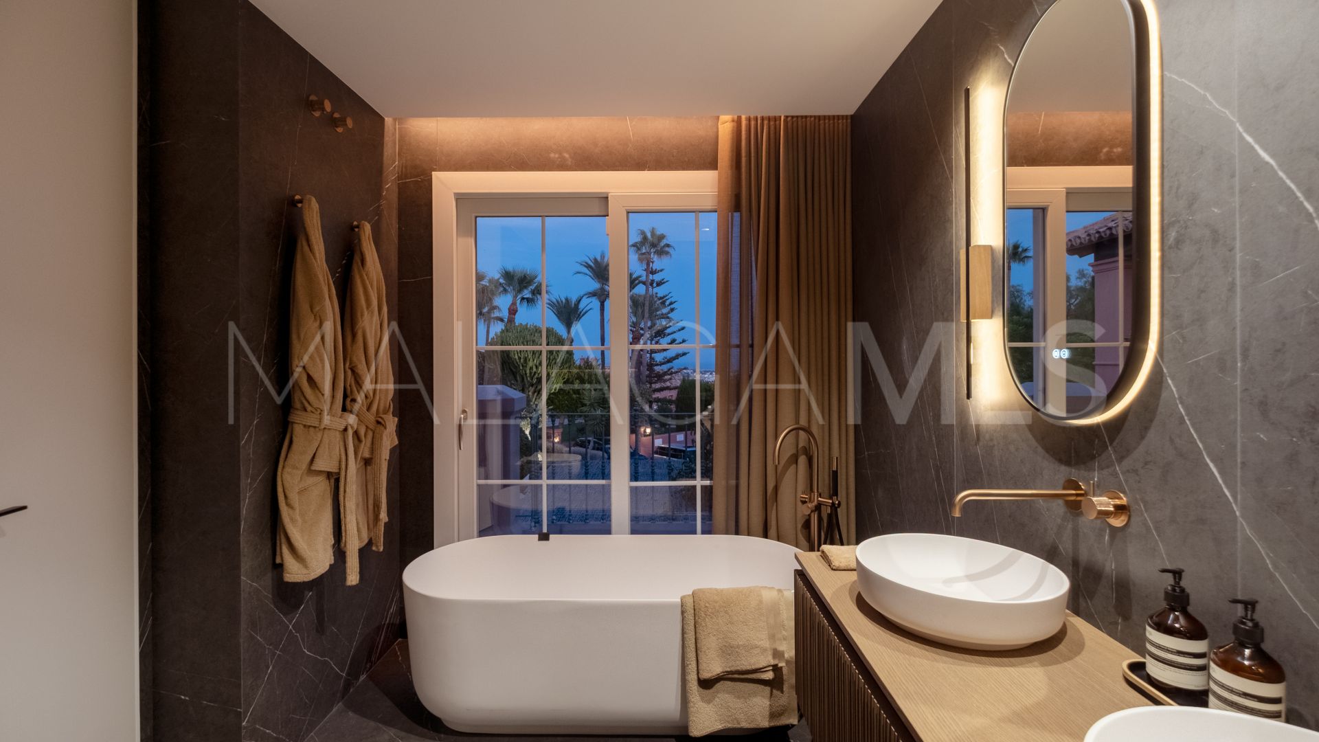 Radhus for sale in Monte Halcones