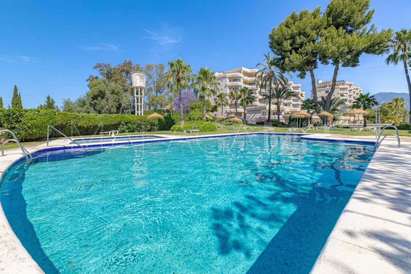 Atalaya Golf 1 bedroom apartment for sale