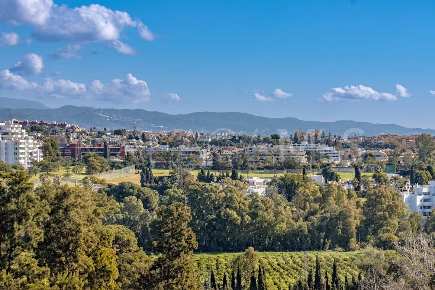 Atalaya Golf 1 bedroom apartment for sale