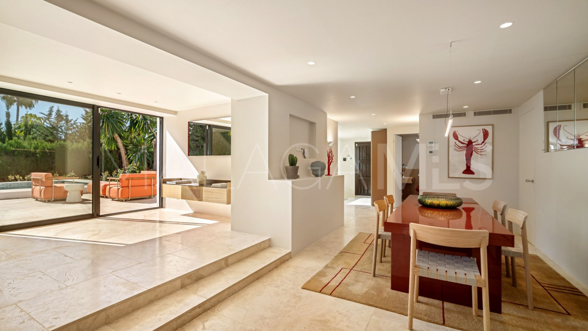 Villa for sale in Las Brisas