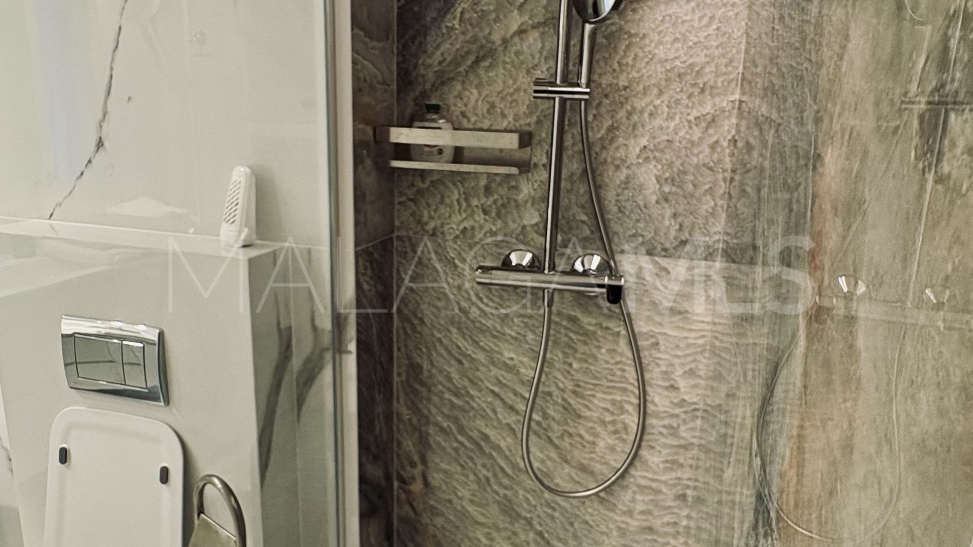 Apartment for sale in Marbella East