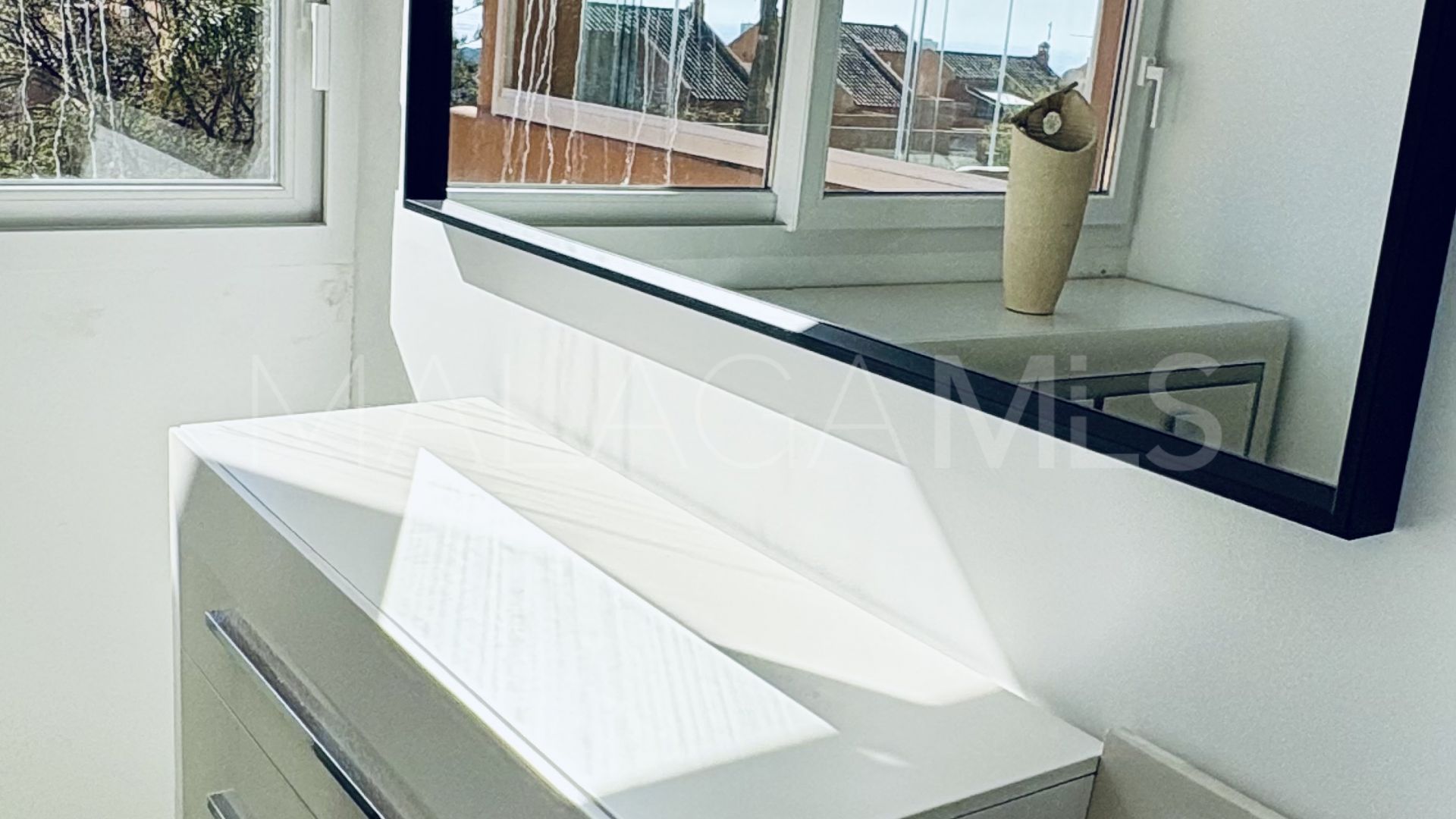 Apartment for sale in Marbella East