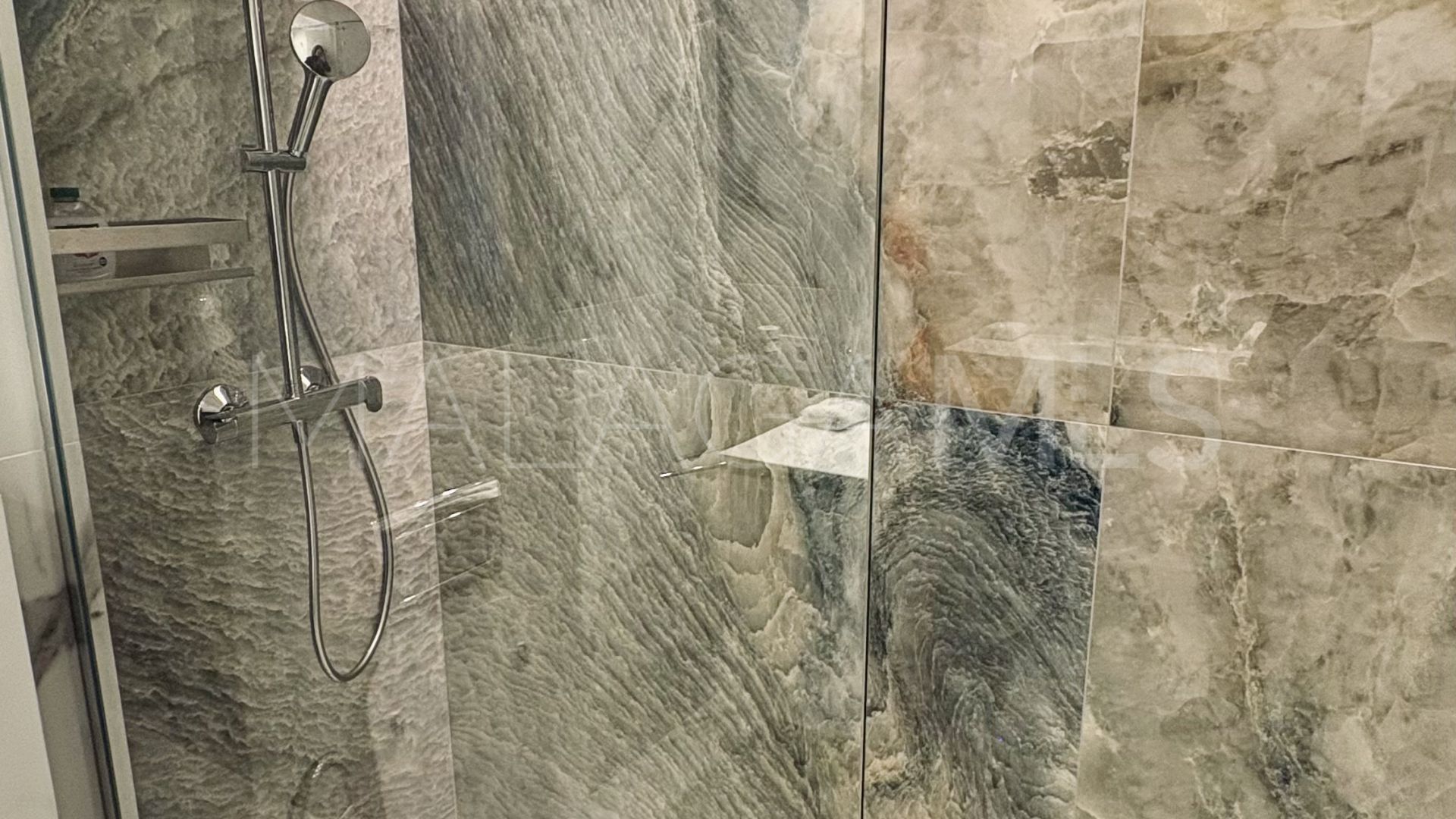 Apartment for sale in Marbella East