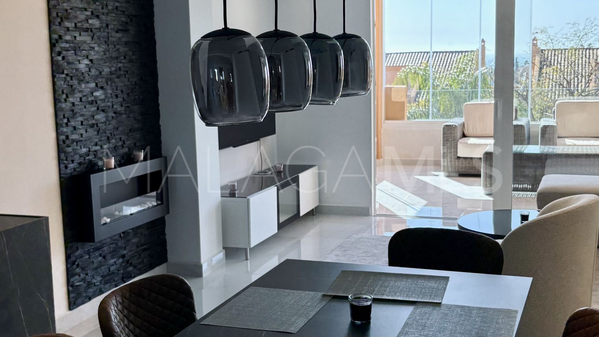 Apartment for sale in Marbella East