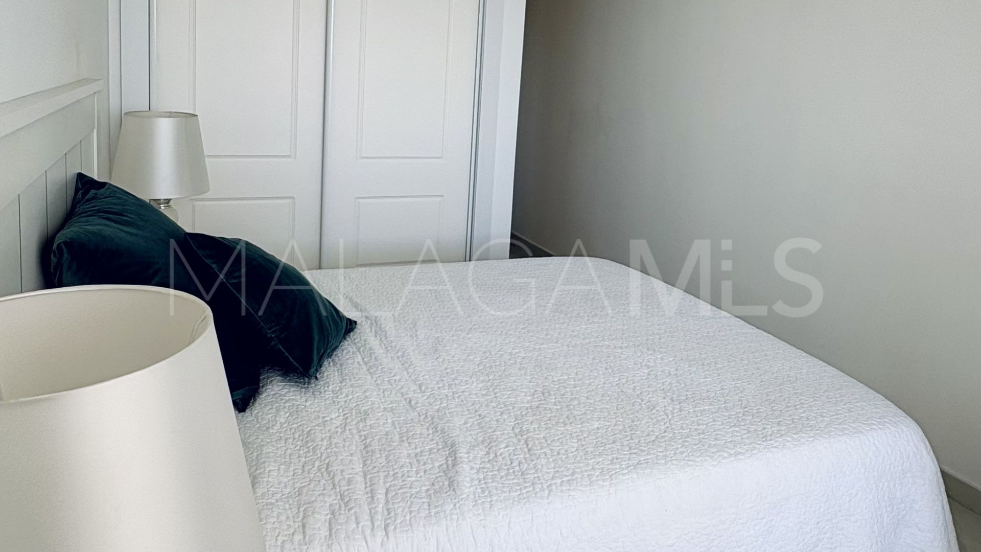 Apartment for sale in Marbella East