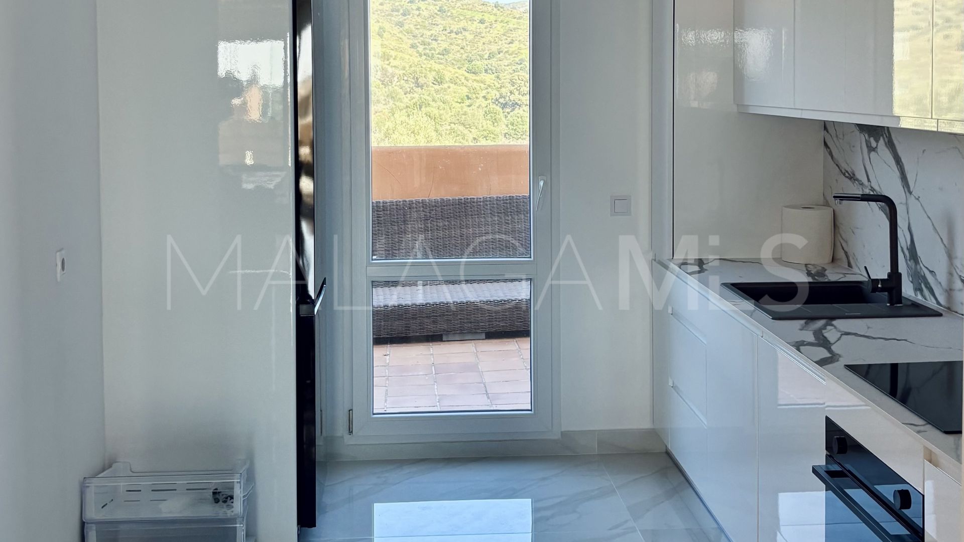 Apartment for sale in Marbella East