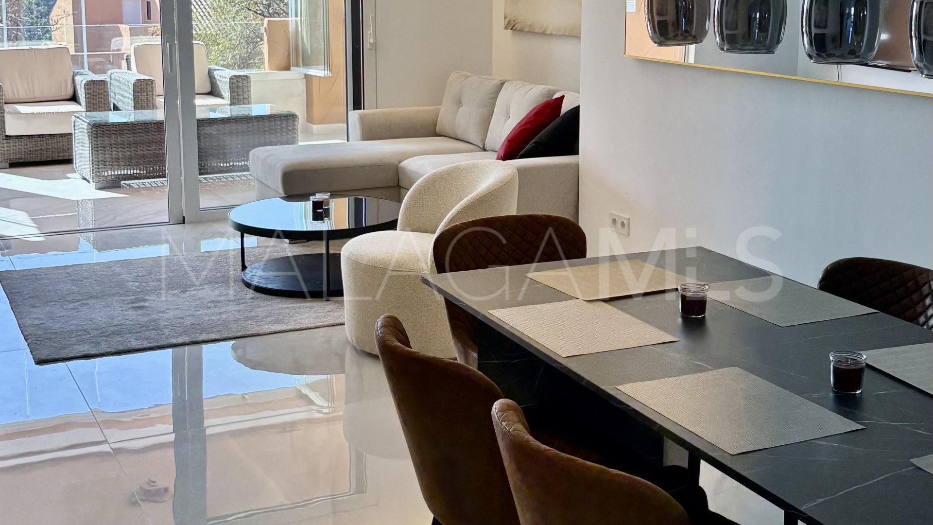 Apartment for sale in Marbella East