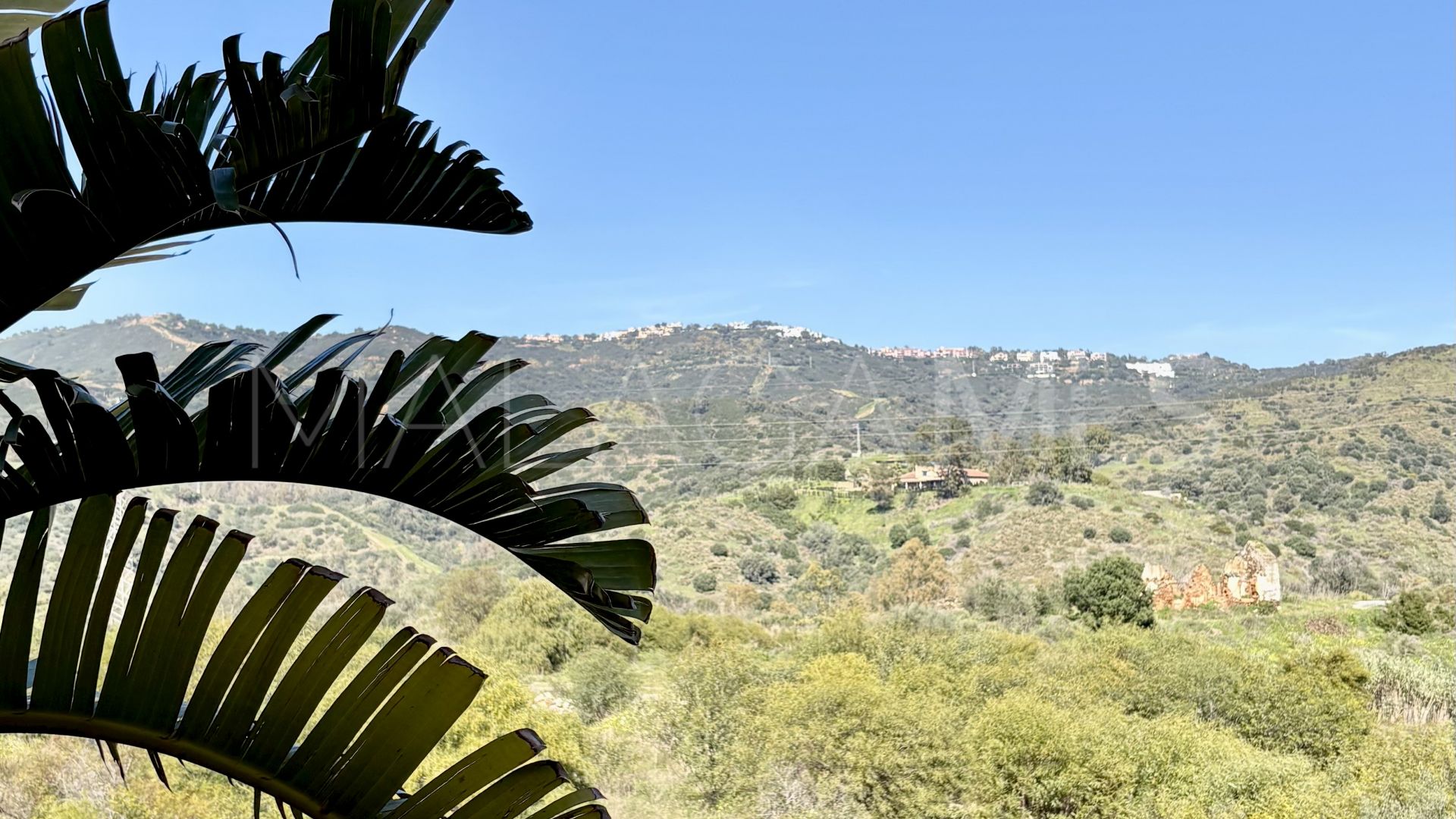 Apartment for sale in Marbella East