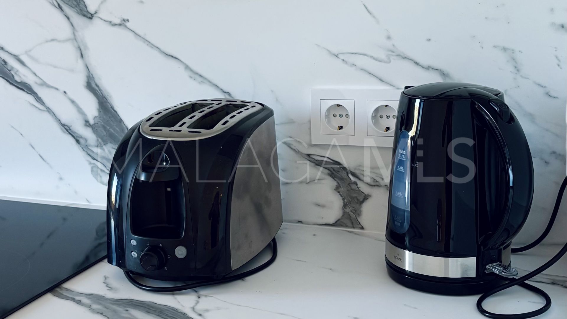 Apartment for sale in Marbella East