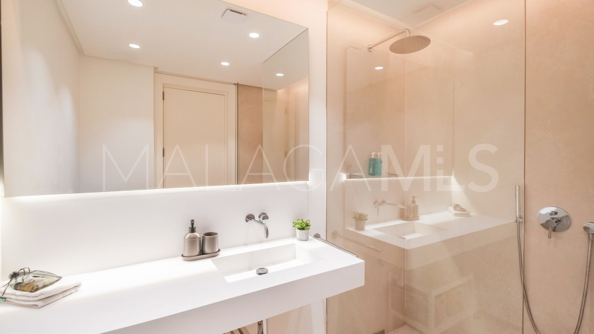 Apartment in Palo Alto for sale