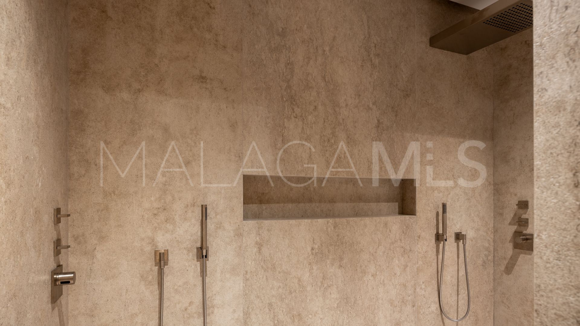 Villa for sale in El Madroñal