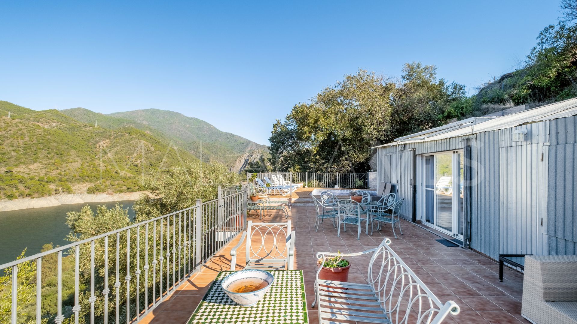 Finca for sale in Istan