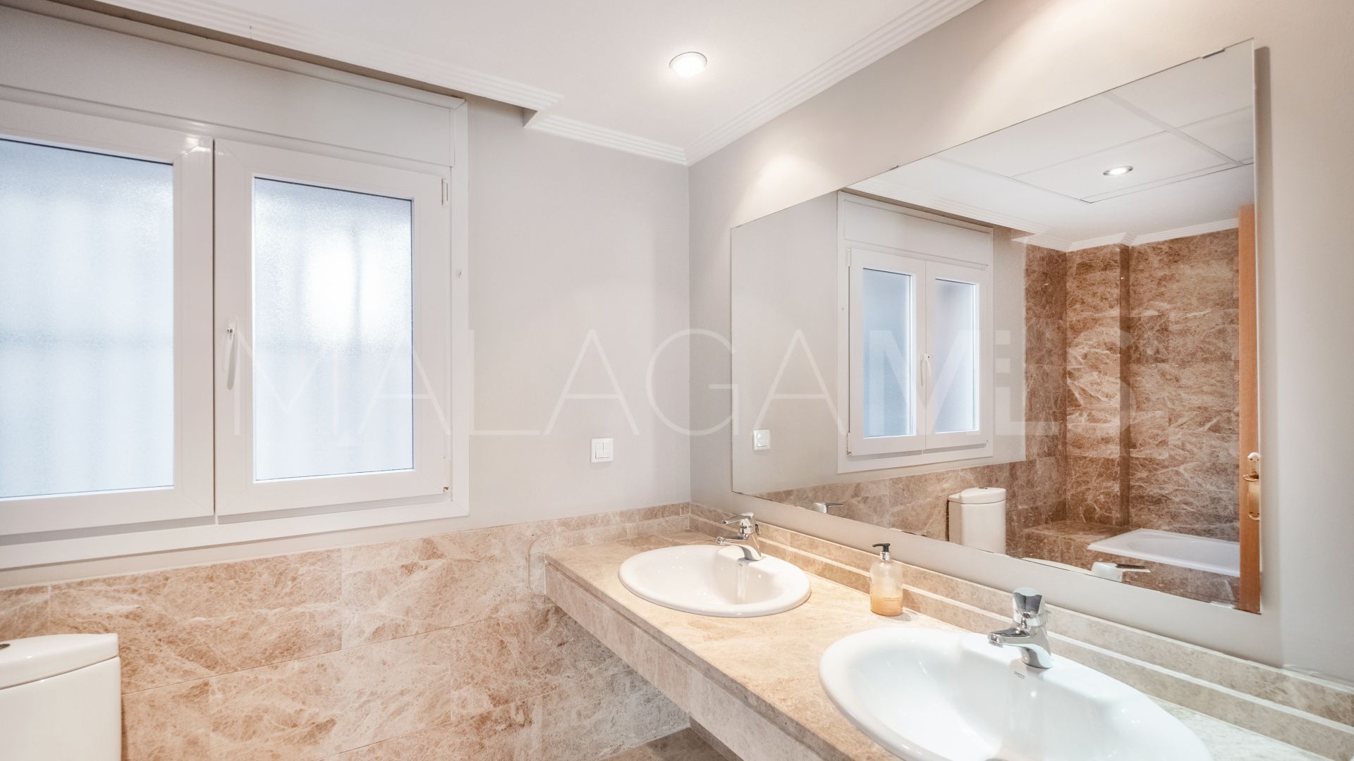 Villa for sale in Santa Clara