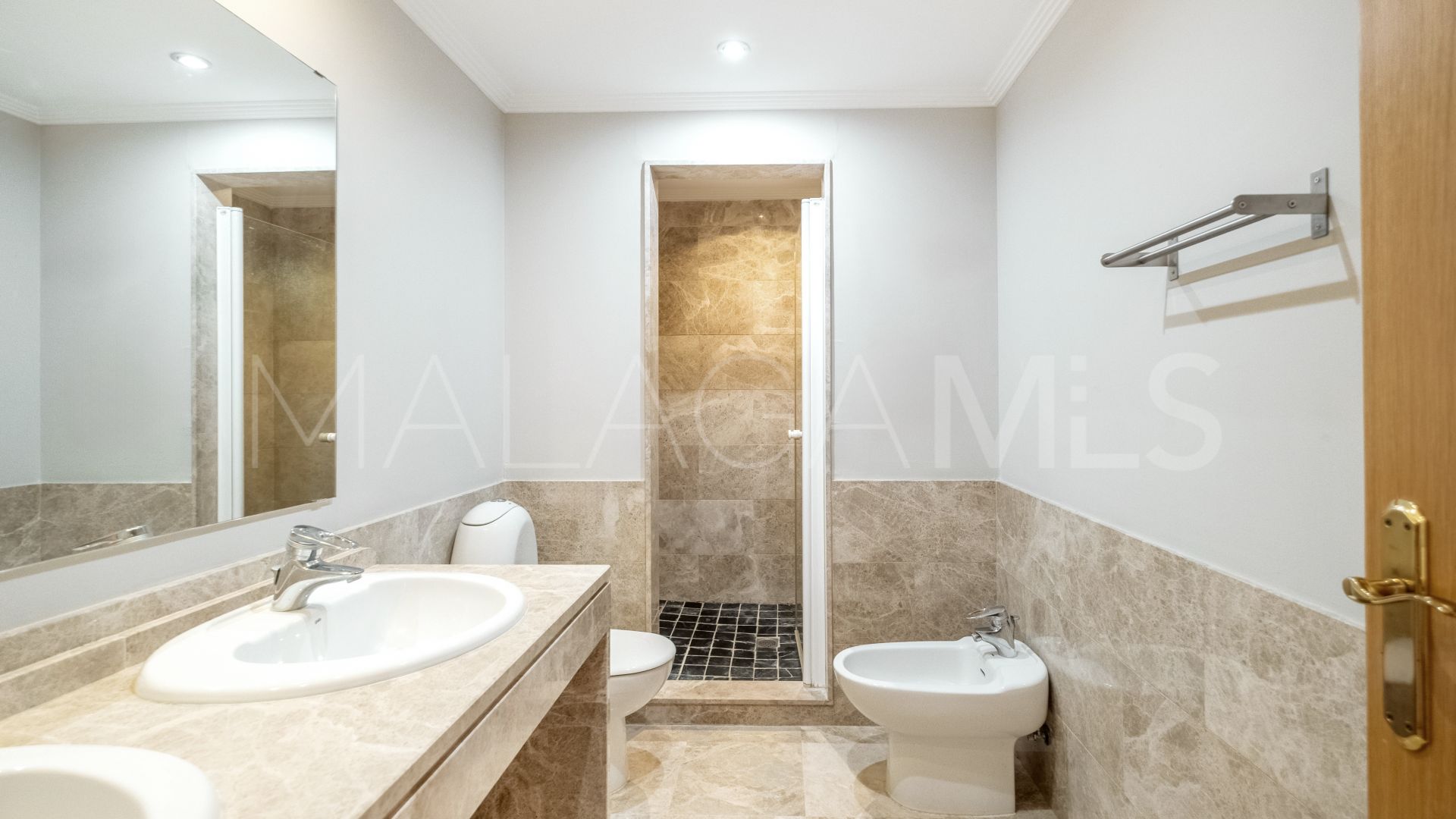 Villa for sale in Santa Clara