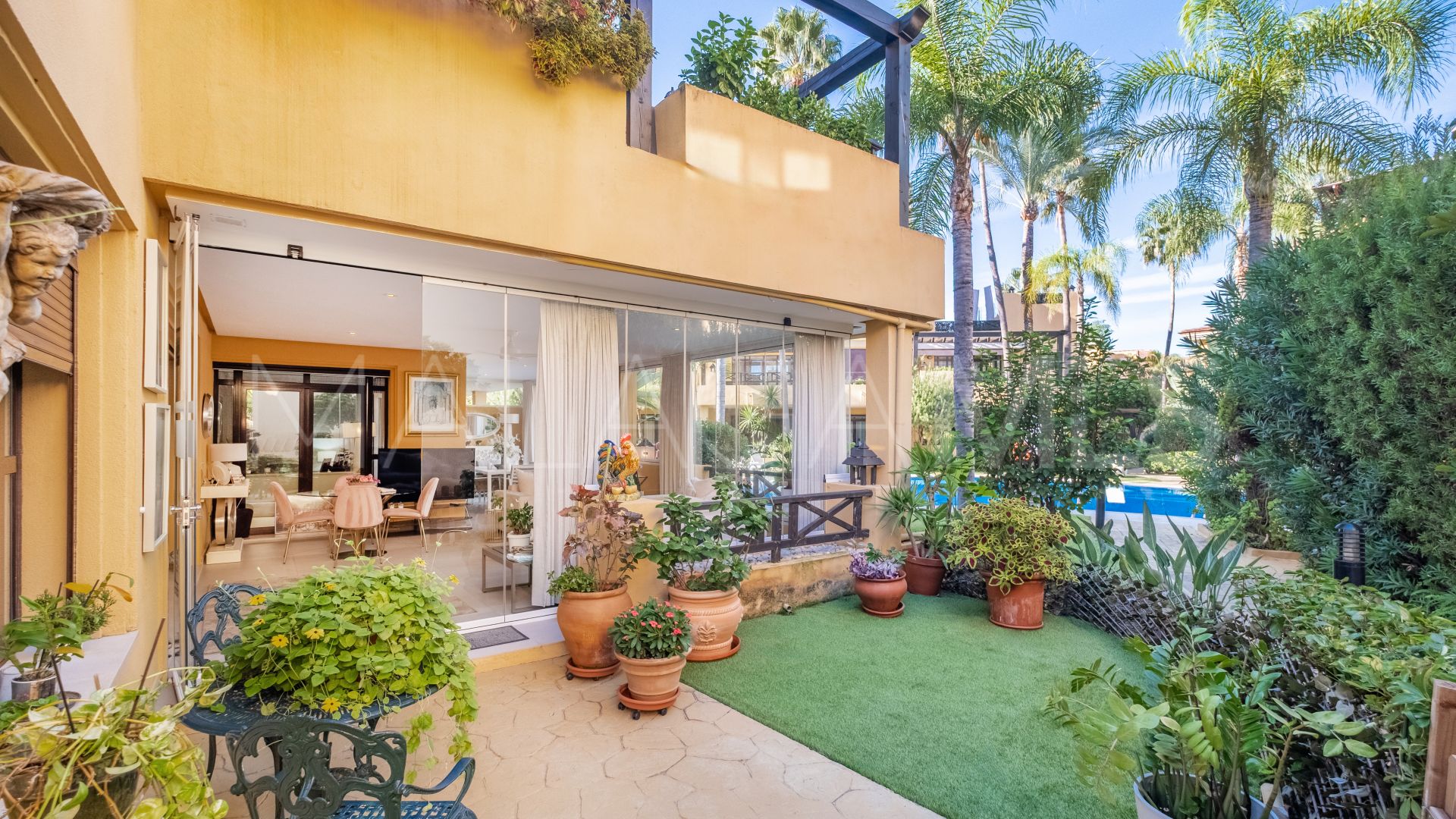 Appartement rez de chaussée for sale in Bahia de Banus