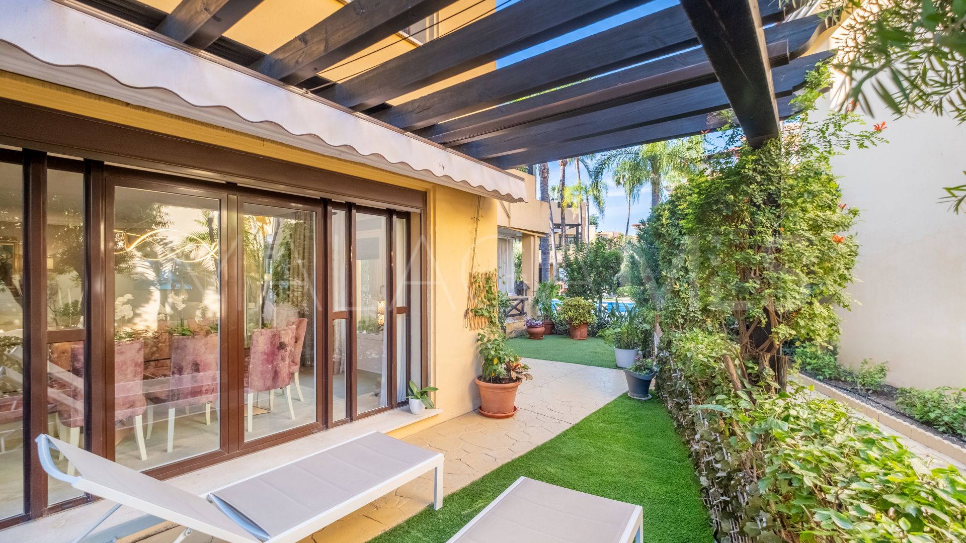 Appartement rez de chaussée for sale in Bahia de Banus