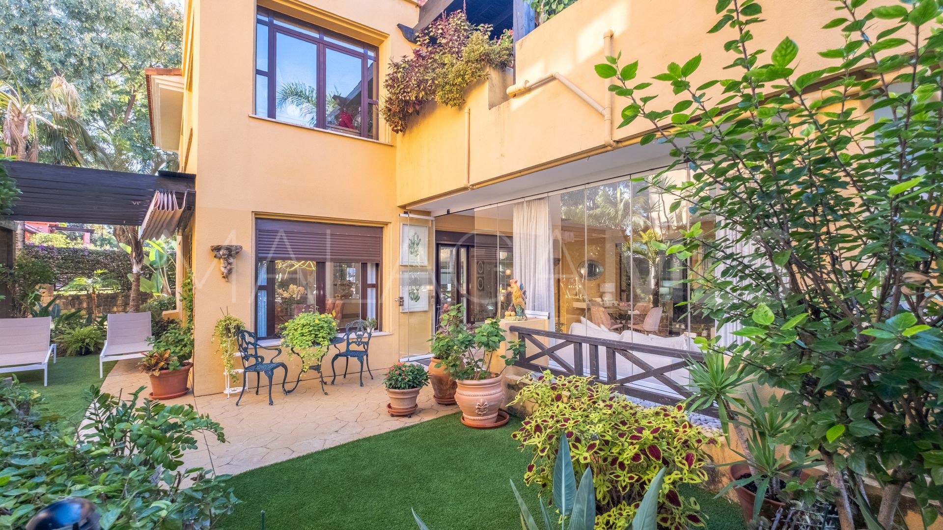 Appartement rez de chaussée for sale in Bahia de Banus