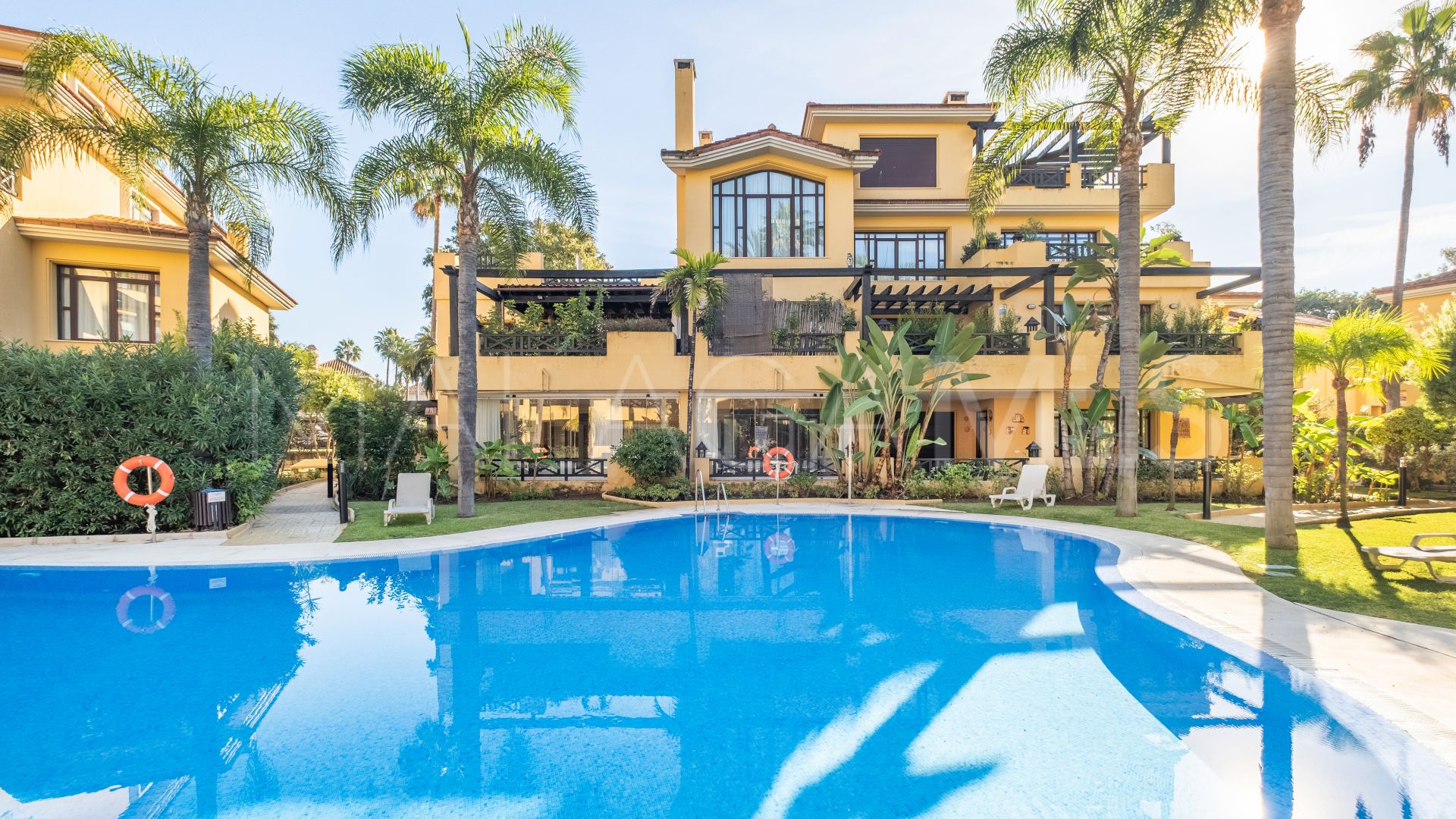 Appartement rez de chaussée for sale in Bahia de Banus