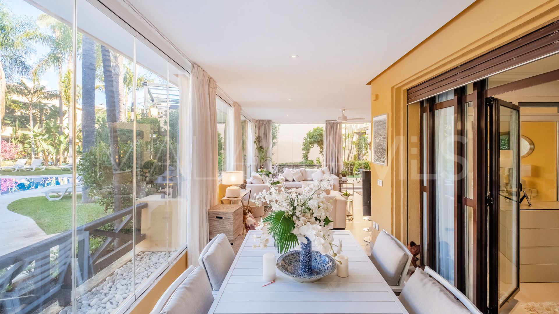 Appartement rez de chaussée for sale in Bahia de Banus