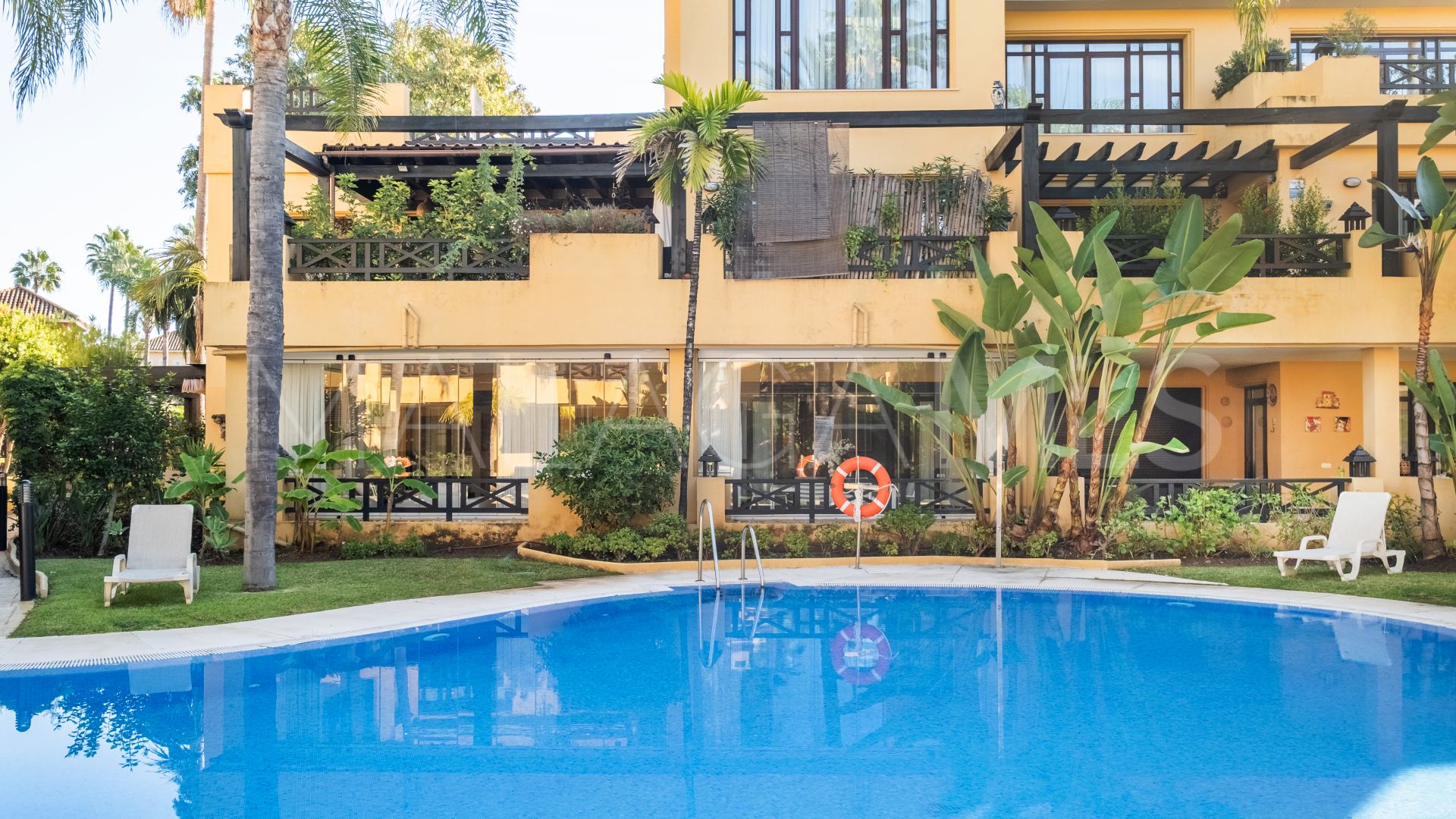 Appartement rez de chaussée for sale in Bahia de Banus
