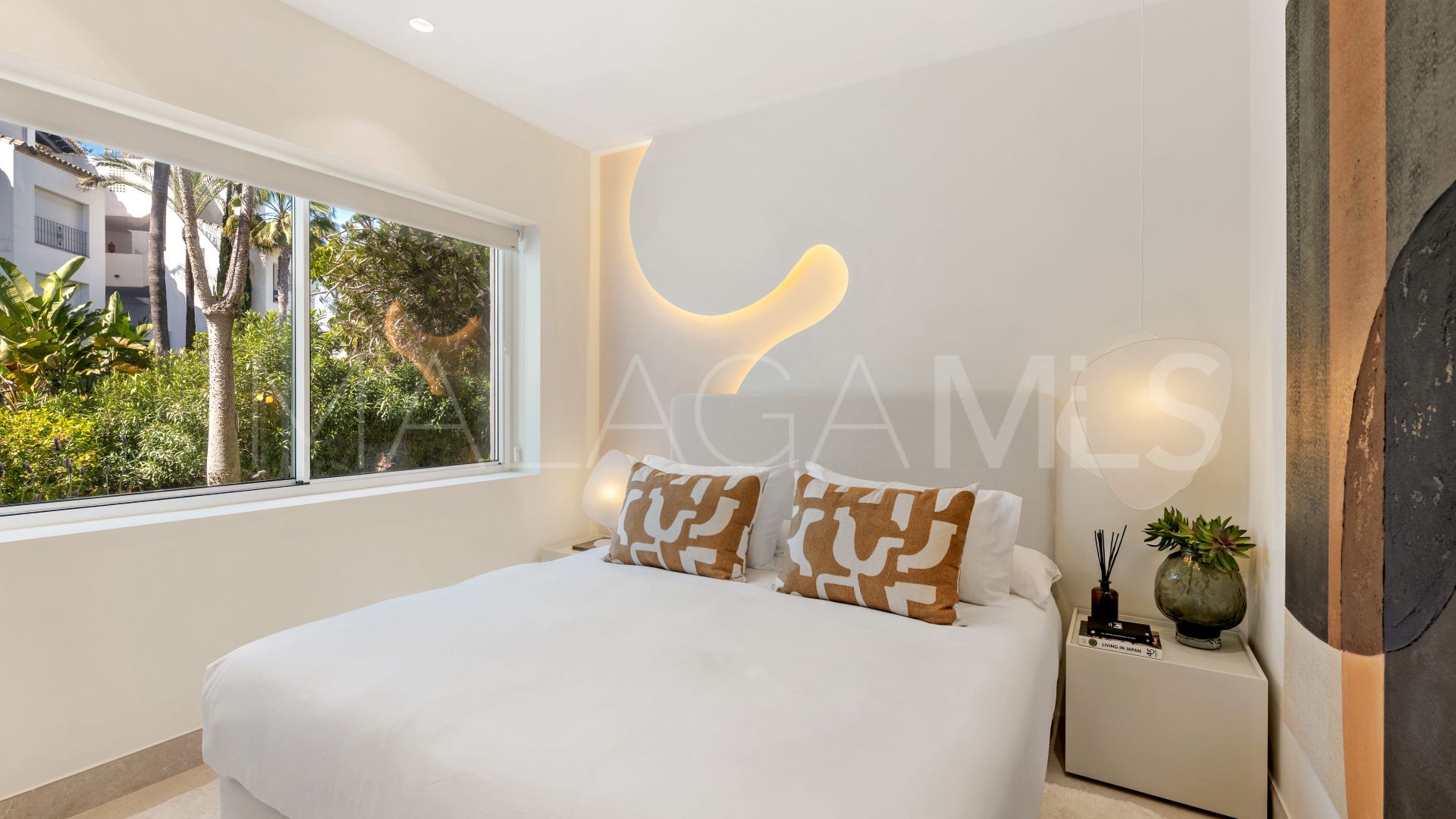 Erdgeschosswohnung for sale in Estepona