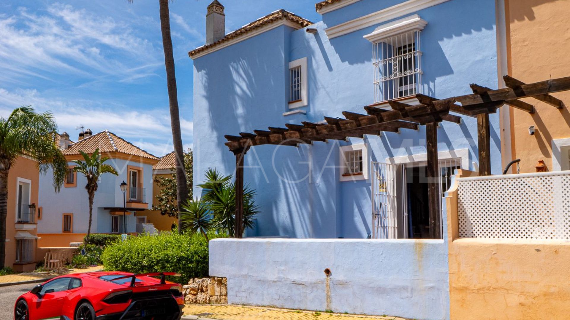 Buy 2 bedrooms town house in Nueva Andalucia