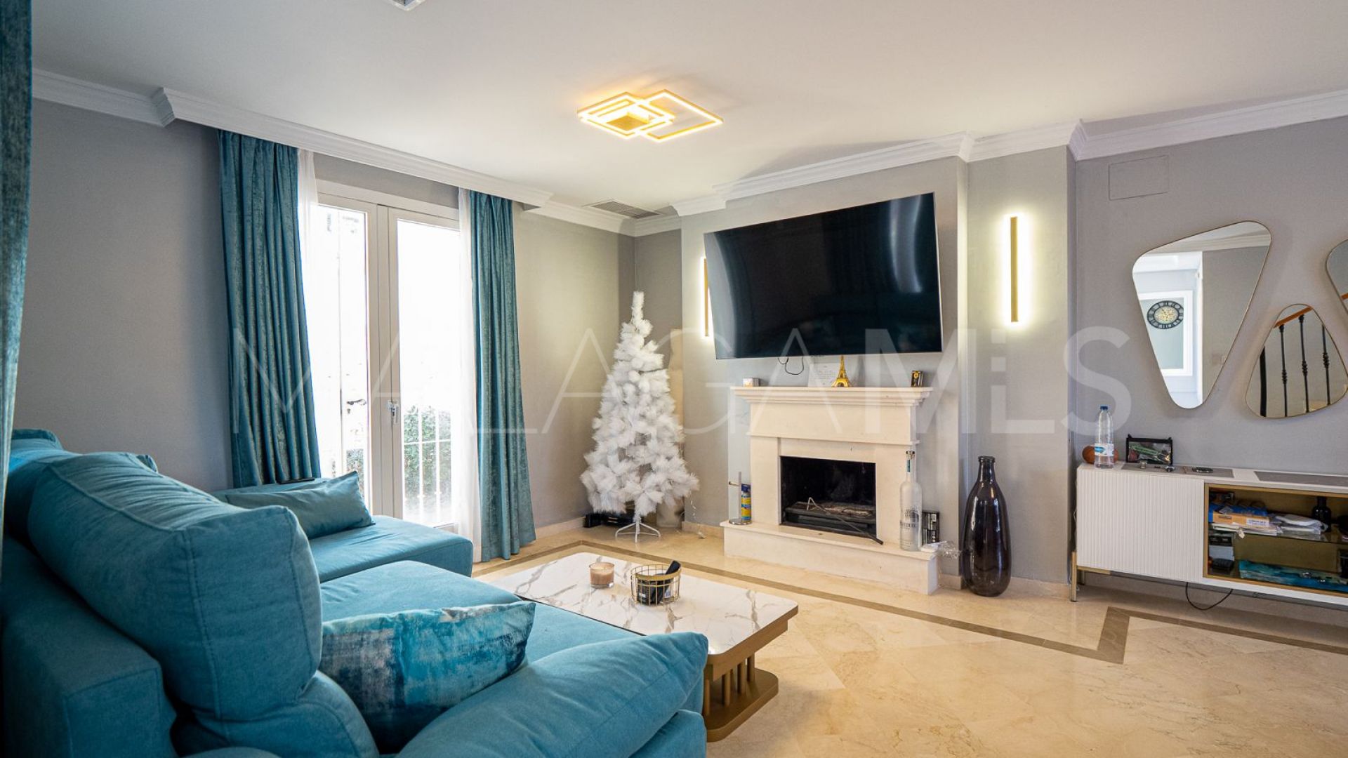 Buy 2 bedrooms town house in Nueva Andalucia