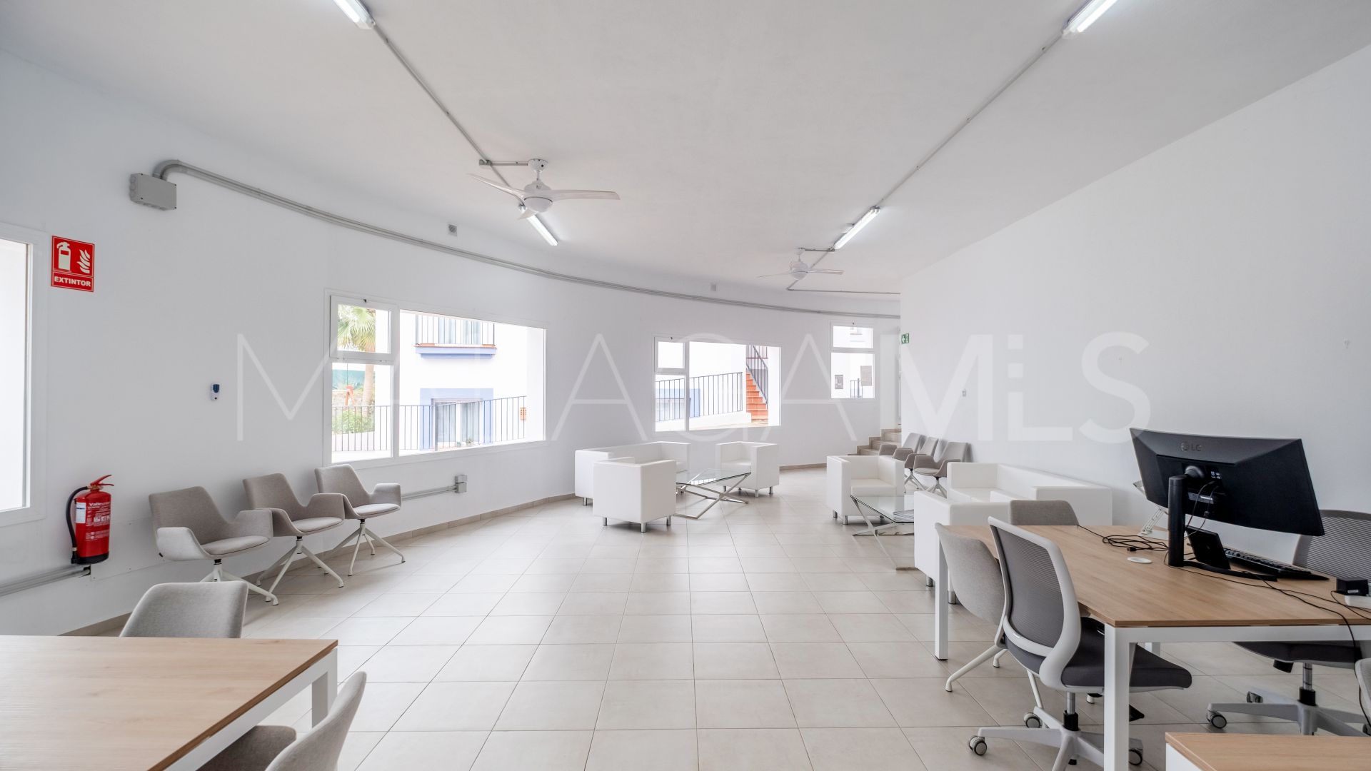 Ground floor apartment with 3 bedrooms for sale in Paraiso Pueblo