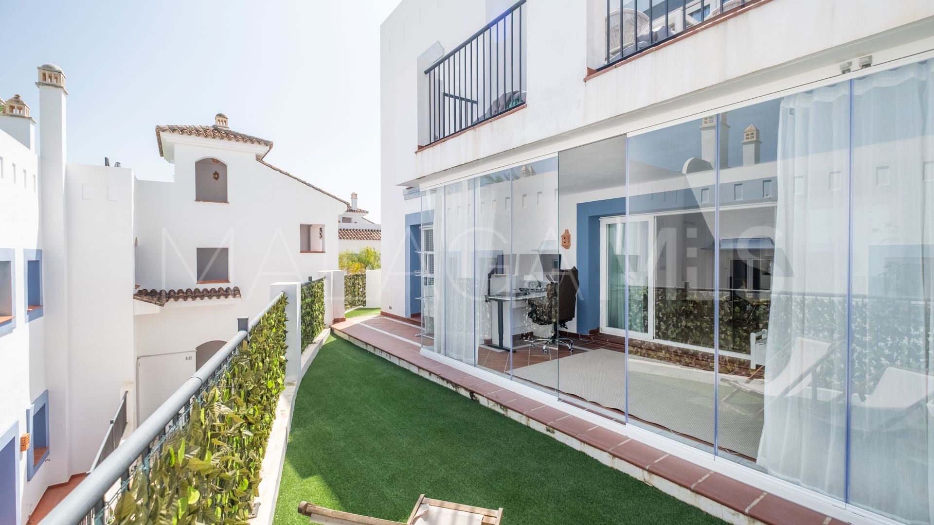 Ground floor apartment with 3 bedrooms for sale in Paraiso Pueblo