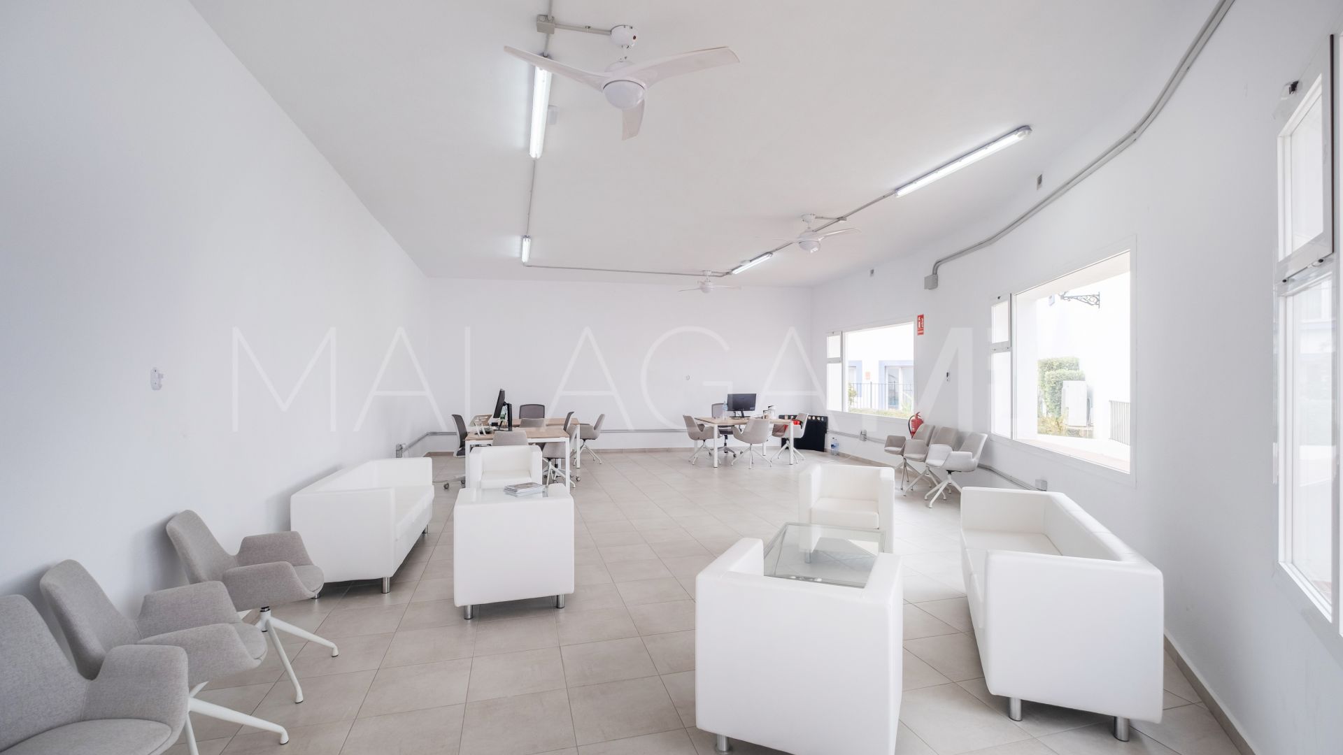 Ground floor apartment with 3 bedrooms for sale in Paraiso Pueblo