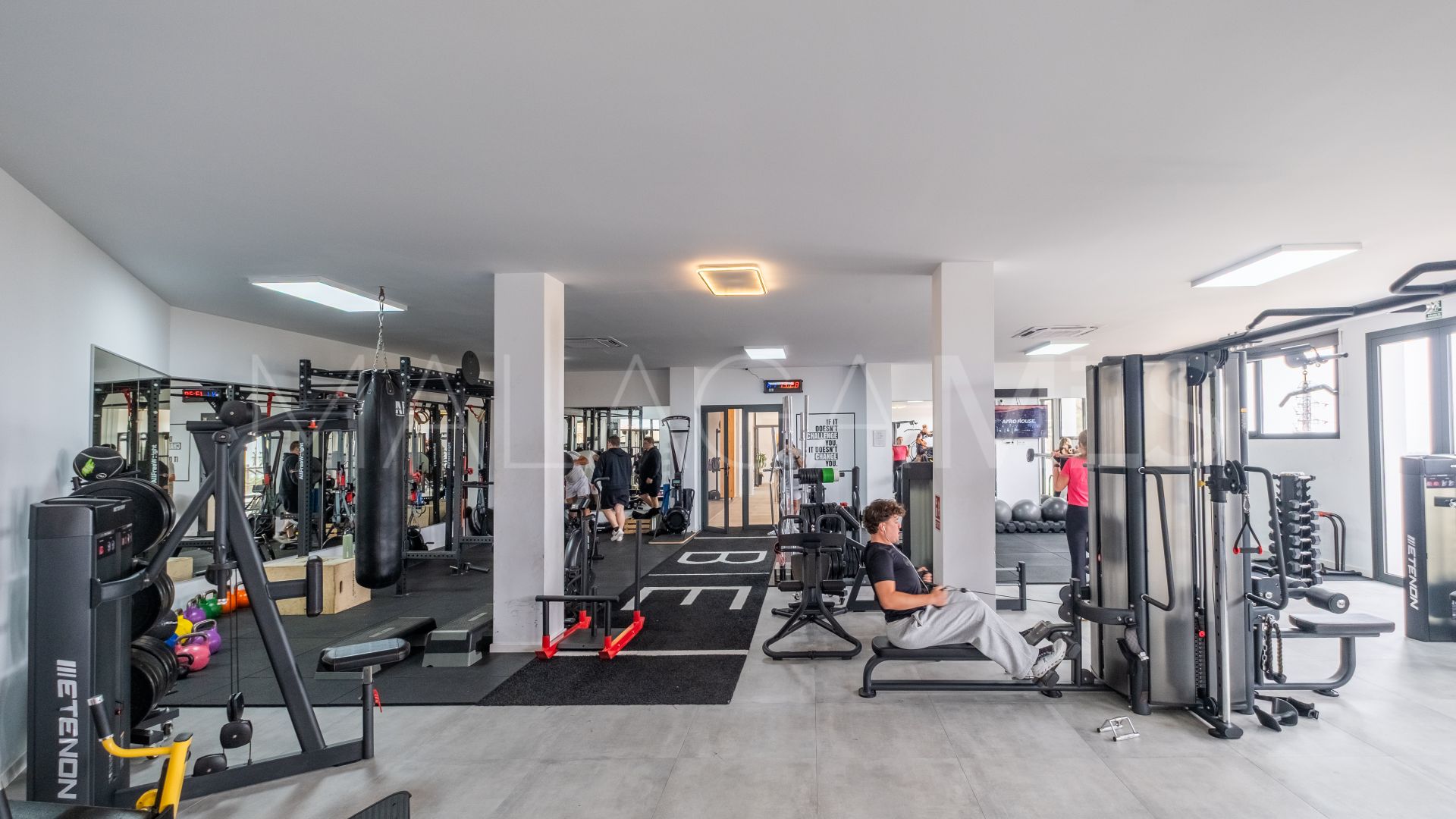 Ground floor apartment with 3 bedrooms for sale in Paraiso Pueblo