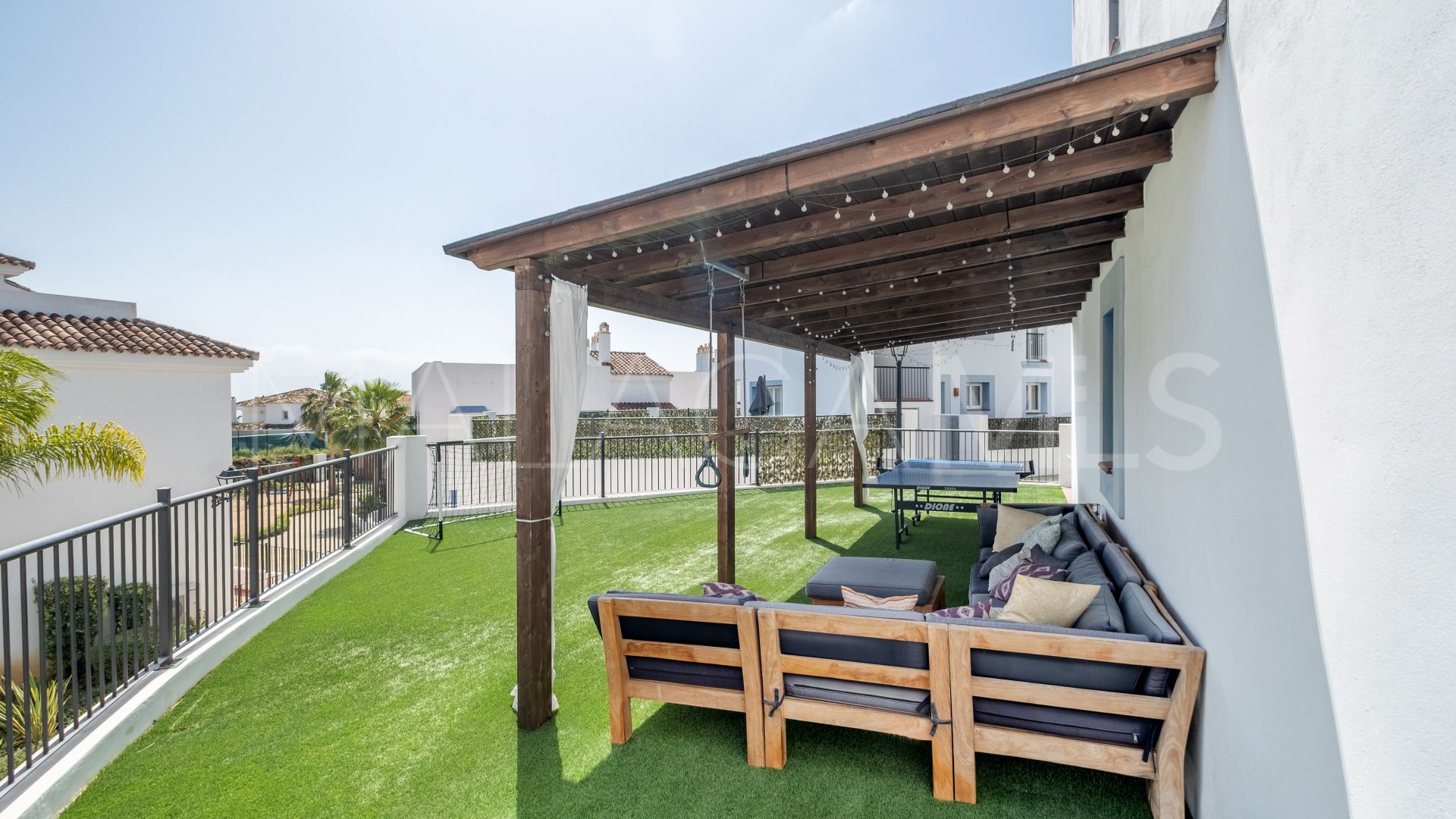 Ground floor apartment with 3 bedrooms for sale in Paraiso Pueblo