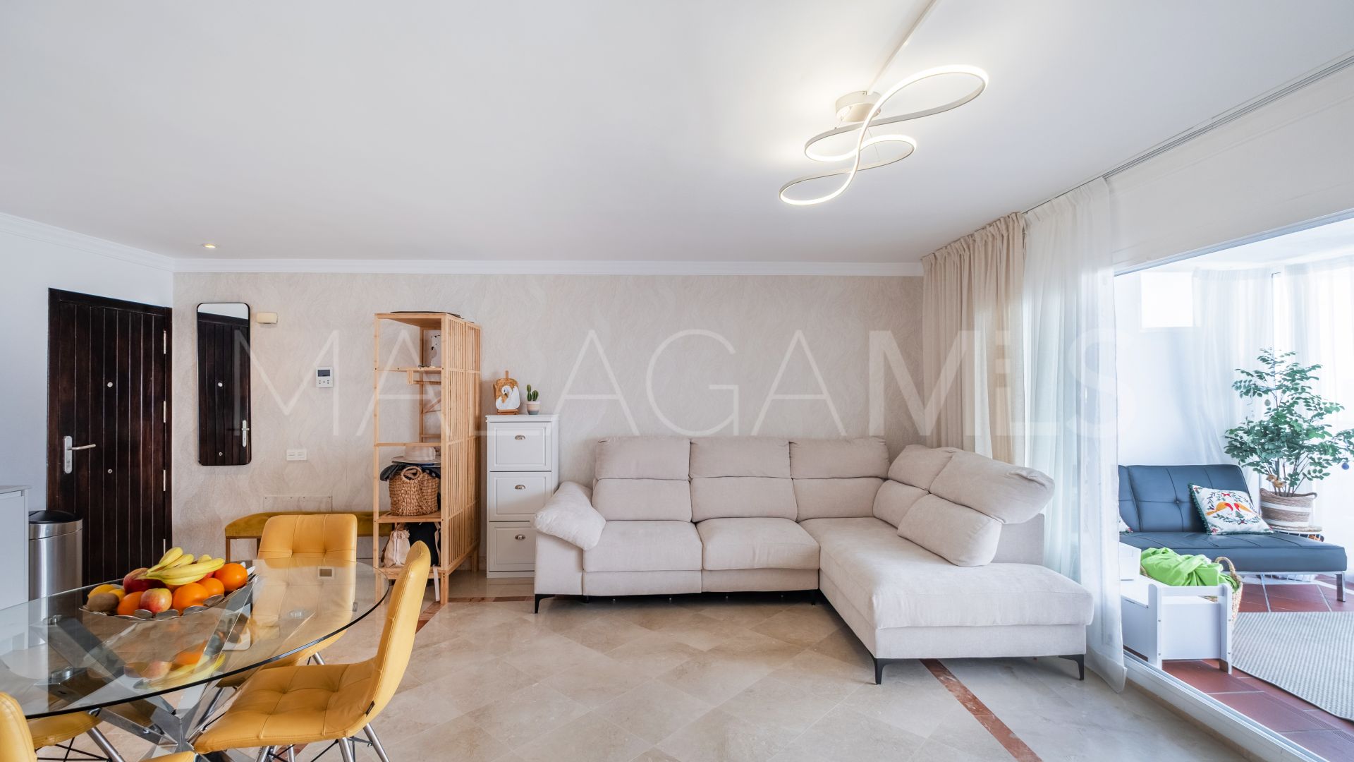 Ground floor apartment with 3 bedrooms for sale in Paraiso Pueblo