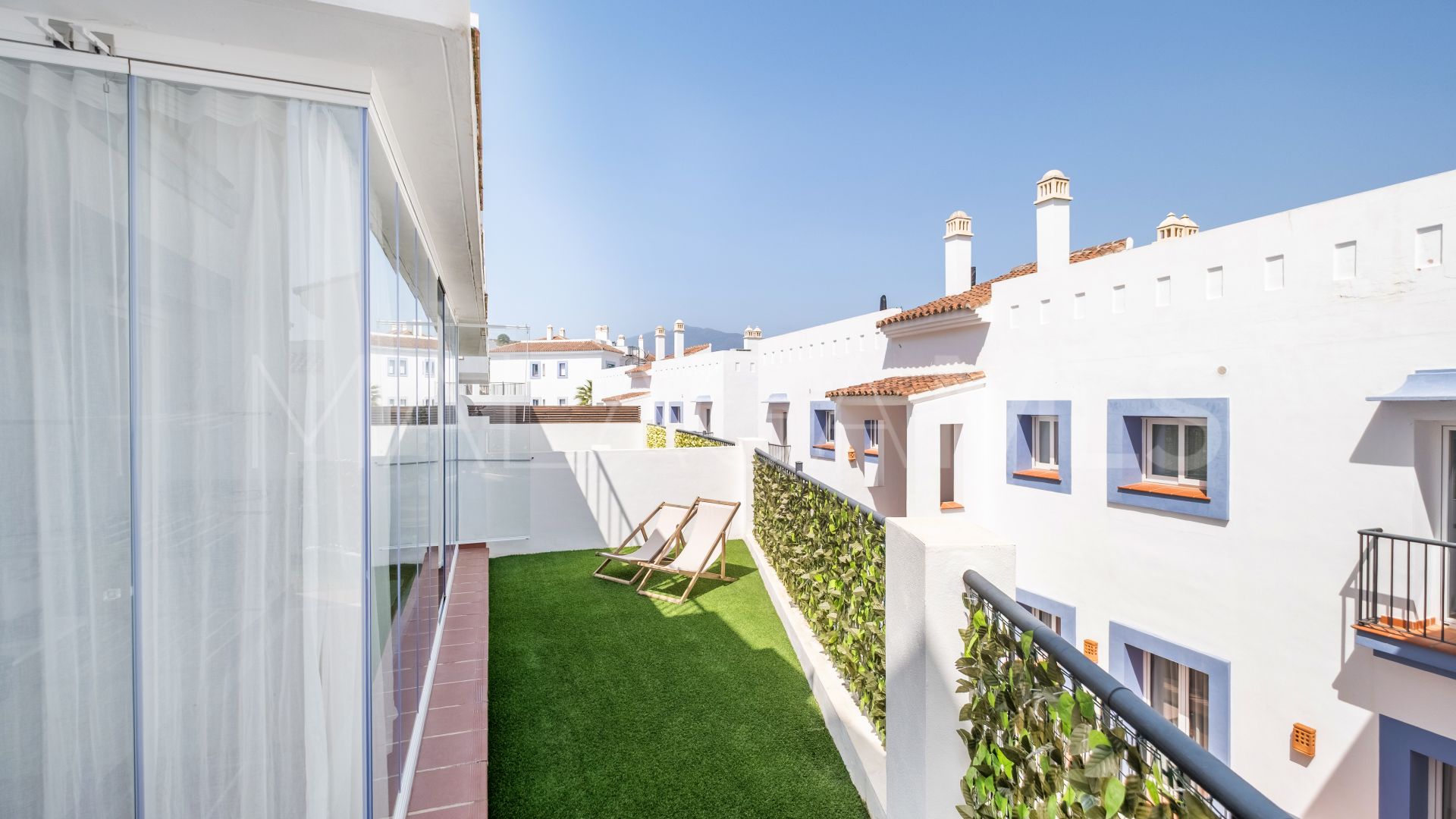 Ground floor apartment with 3 bedrooms for sale in Paraiso Pueblo