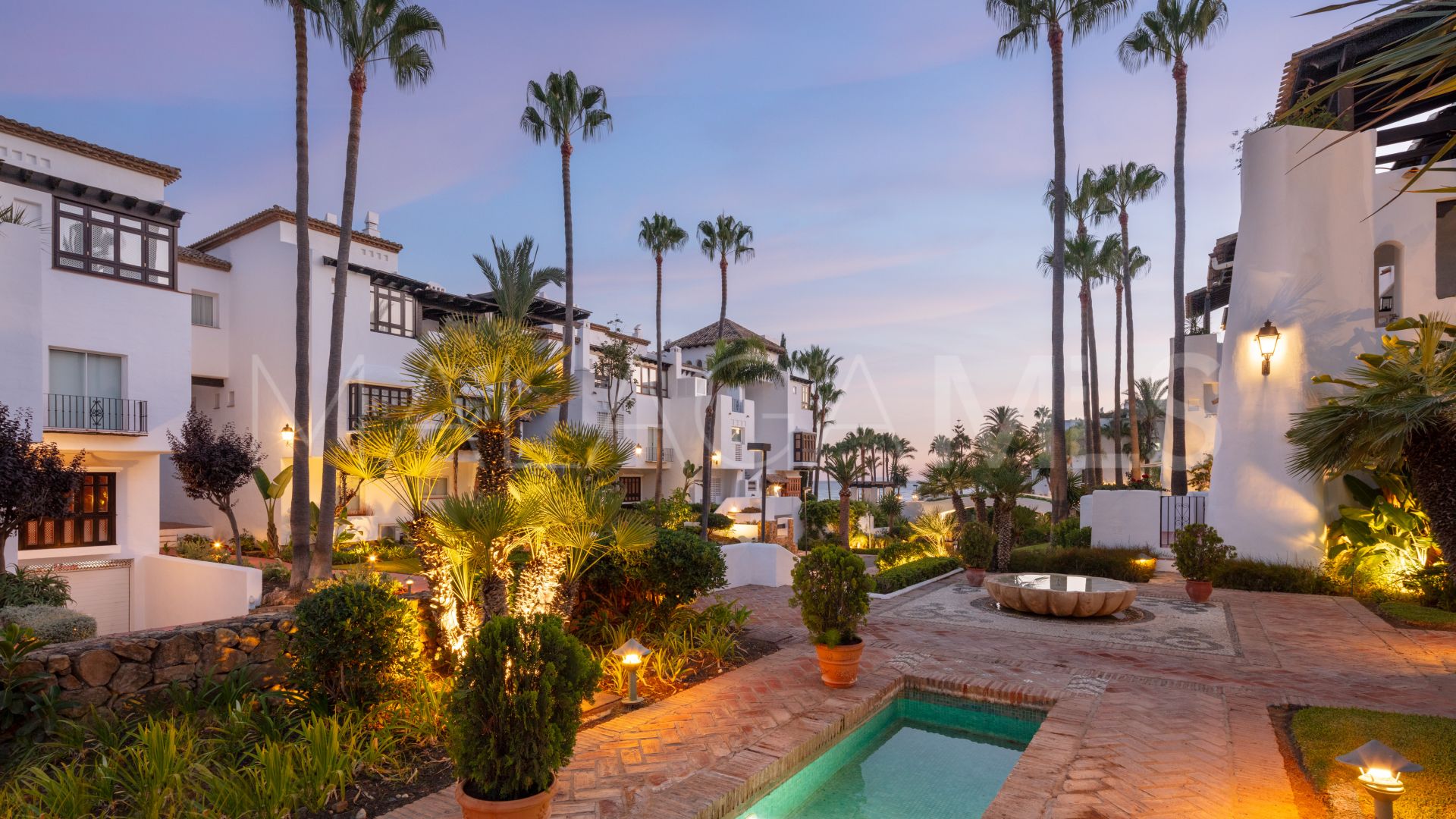 Markplanslägenhet for sale in Puente Romano