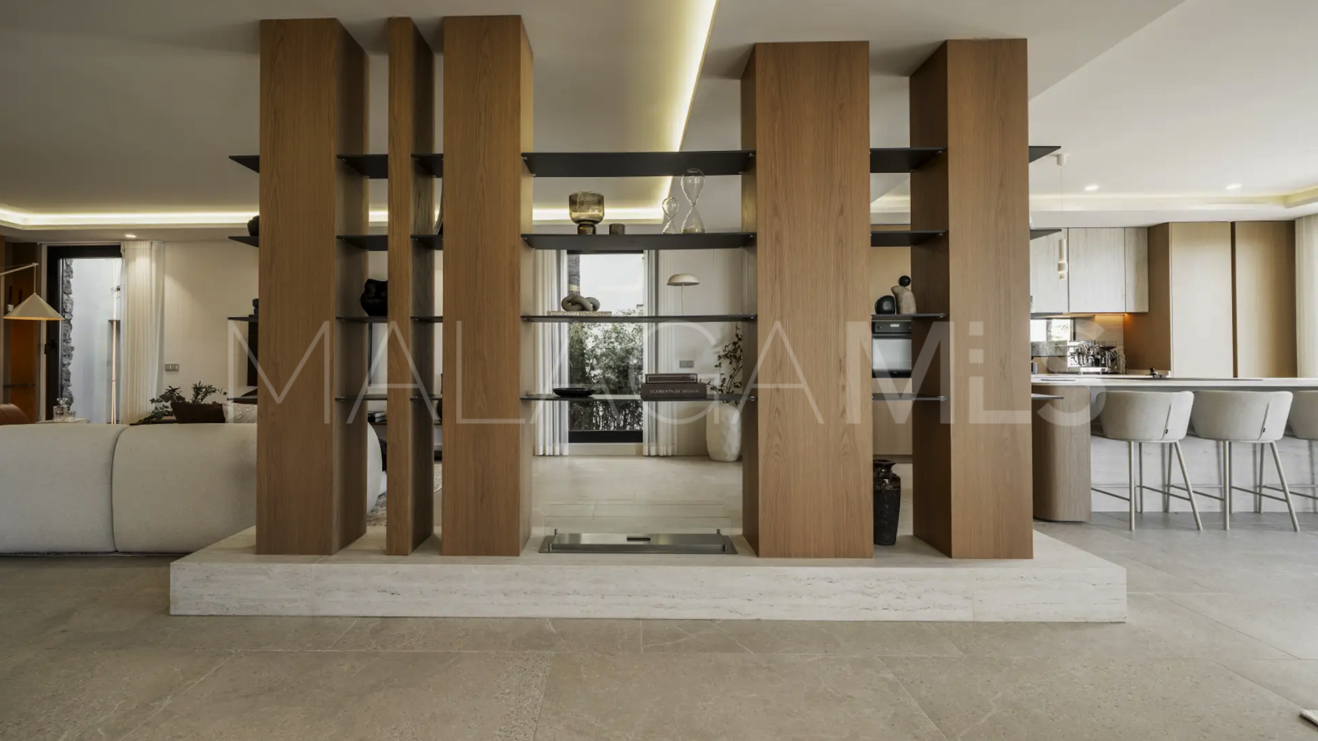 Villa for sale in Nueva Andalucia de 5 bedrooms