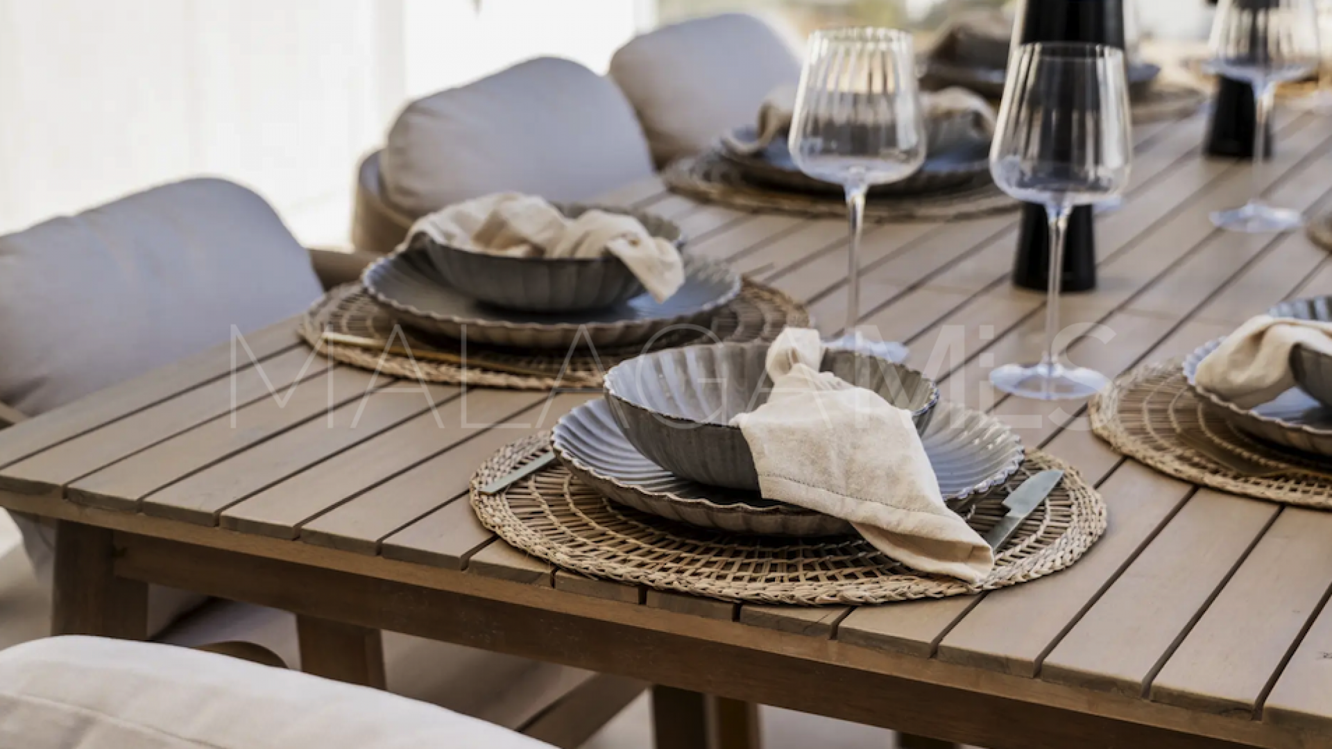 Villa for sale in Nueva Andalucia de 5 bedrooms