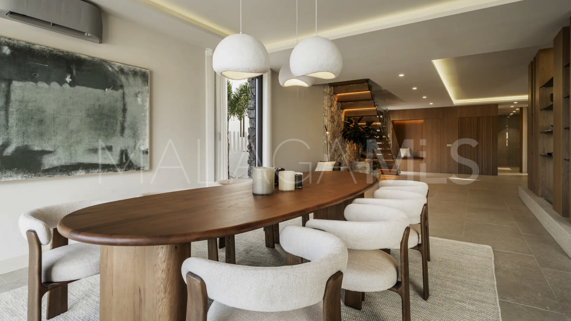 Villa for sale in Nueva Andalucia de 5 bedrooms