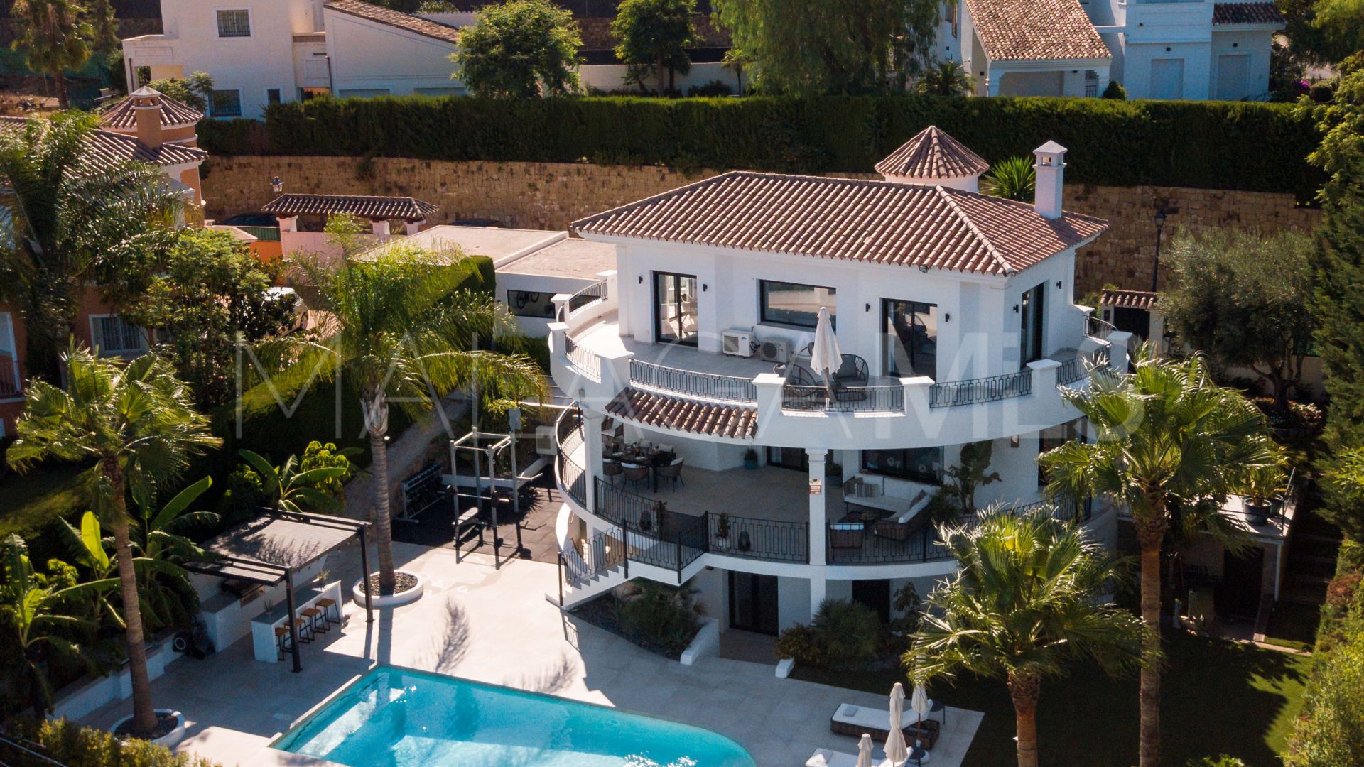 For sale 5 bedrooms villa in La Quinta