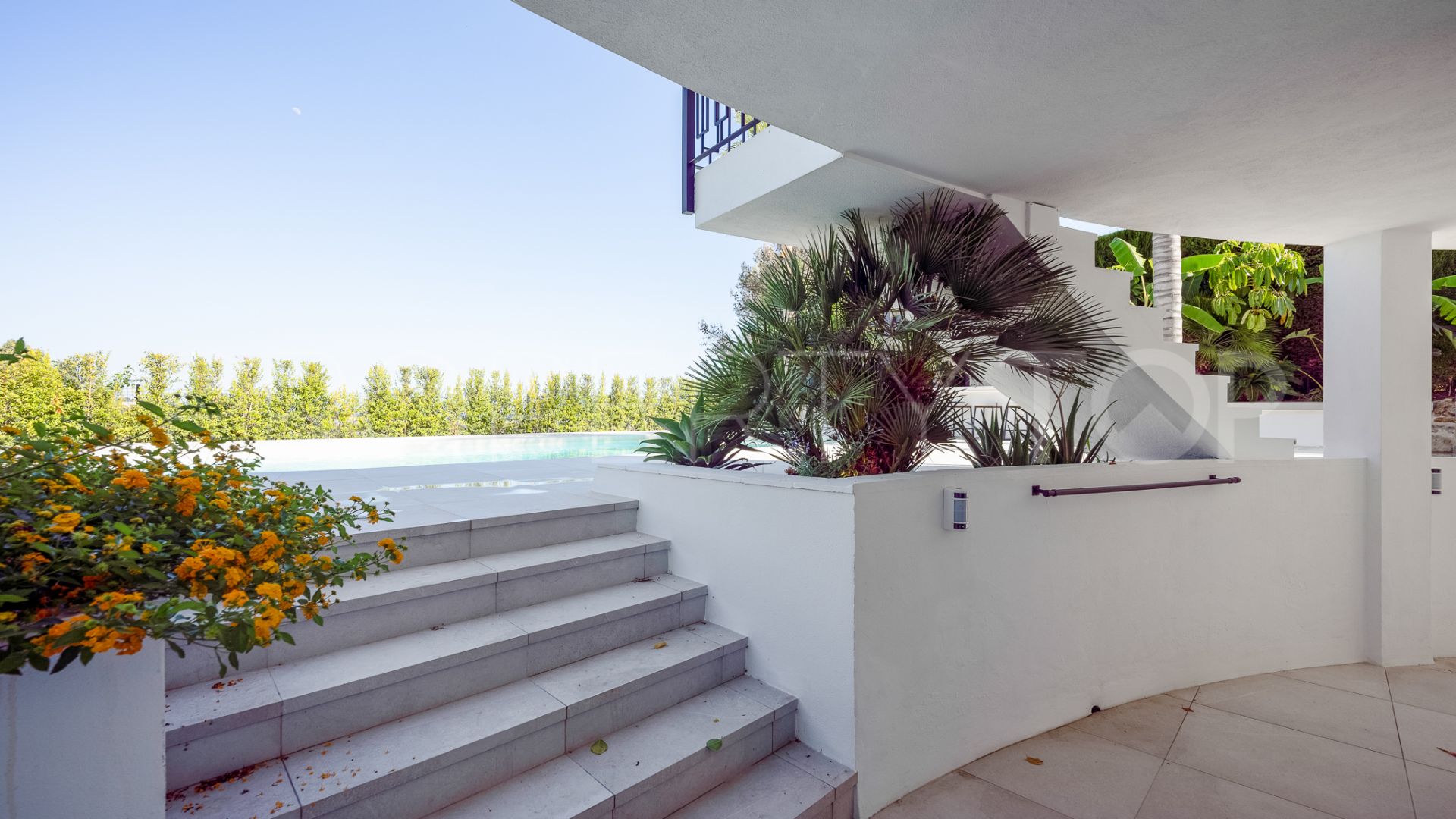 For sale 5 bedrooms villa in La Quinta