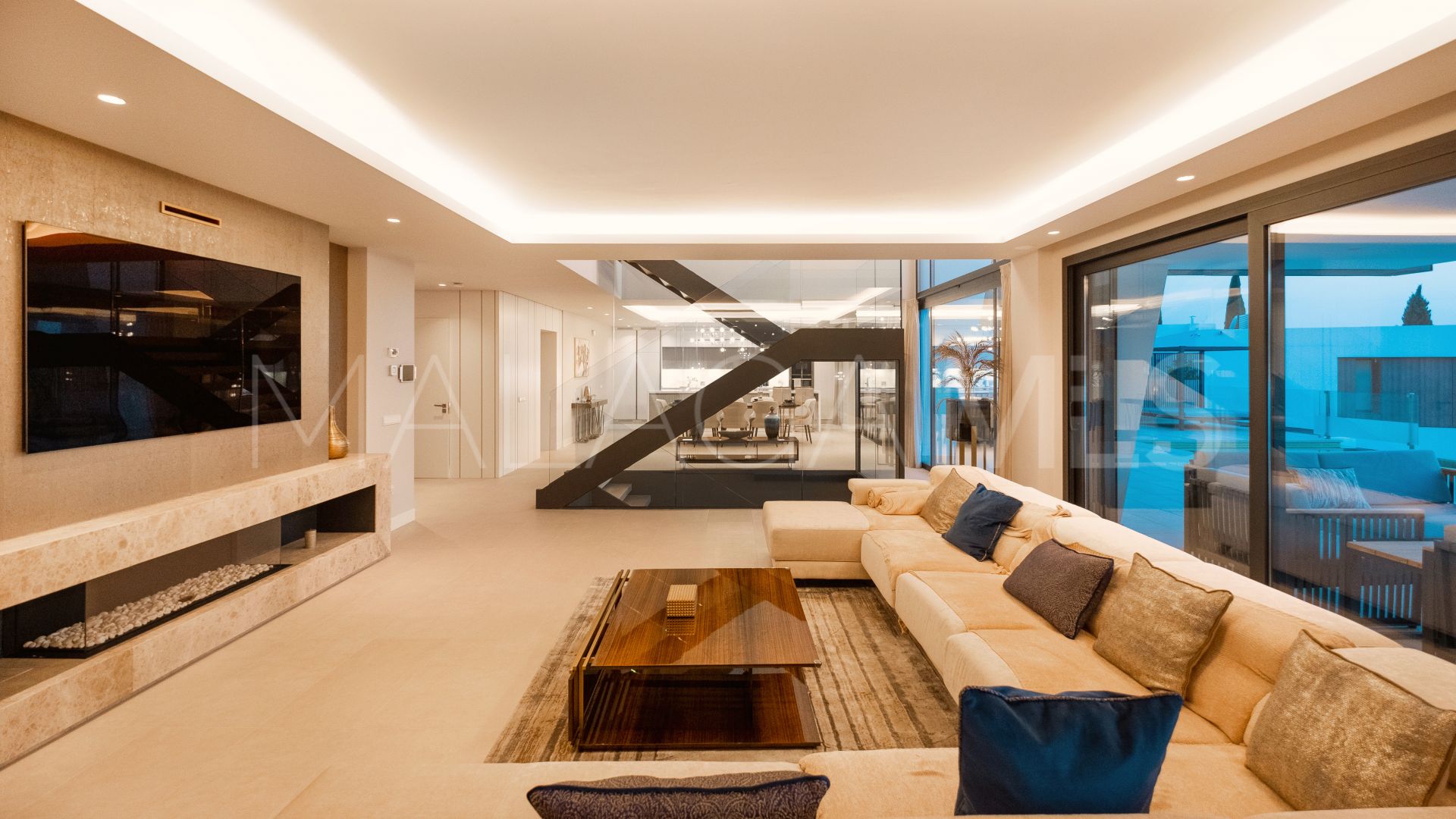 Villa for sale in El Paraiso